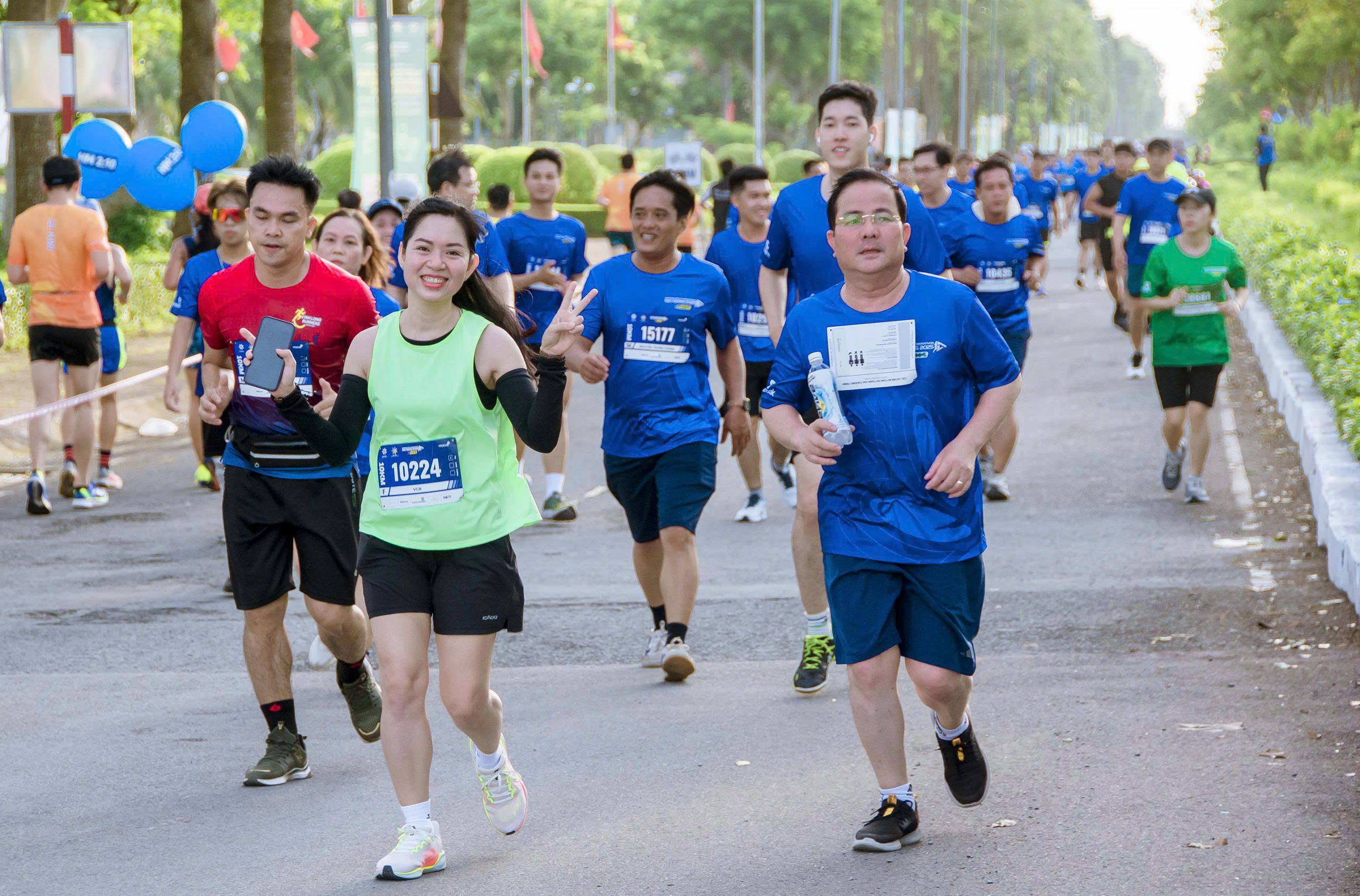 Phó Bí thư Thành ủy Cần Thơ tham gia giải chạy quy mô quốc tế - Ảnh 4.