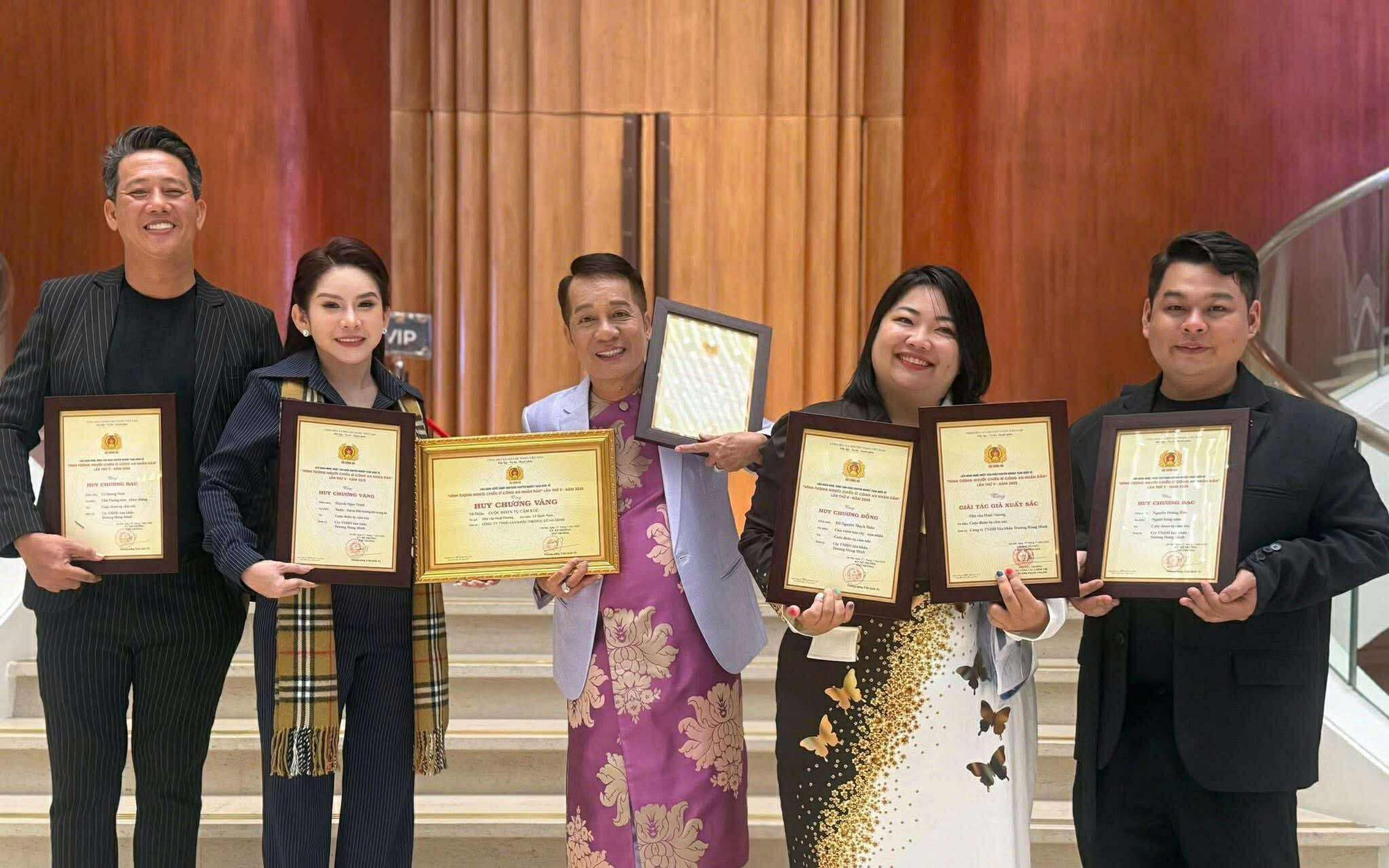 Sân khấu Trương Hùng Minh thắng lớn tại Liên hoan sân khấu "Chiến sĩ công an Nhân dân"