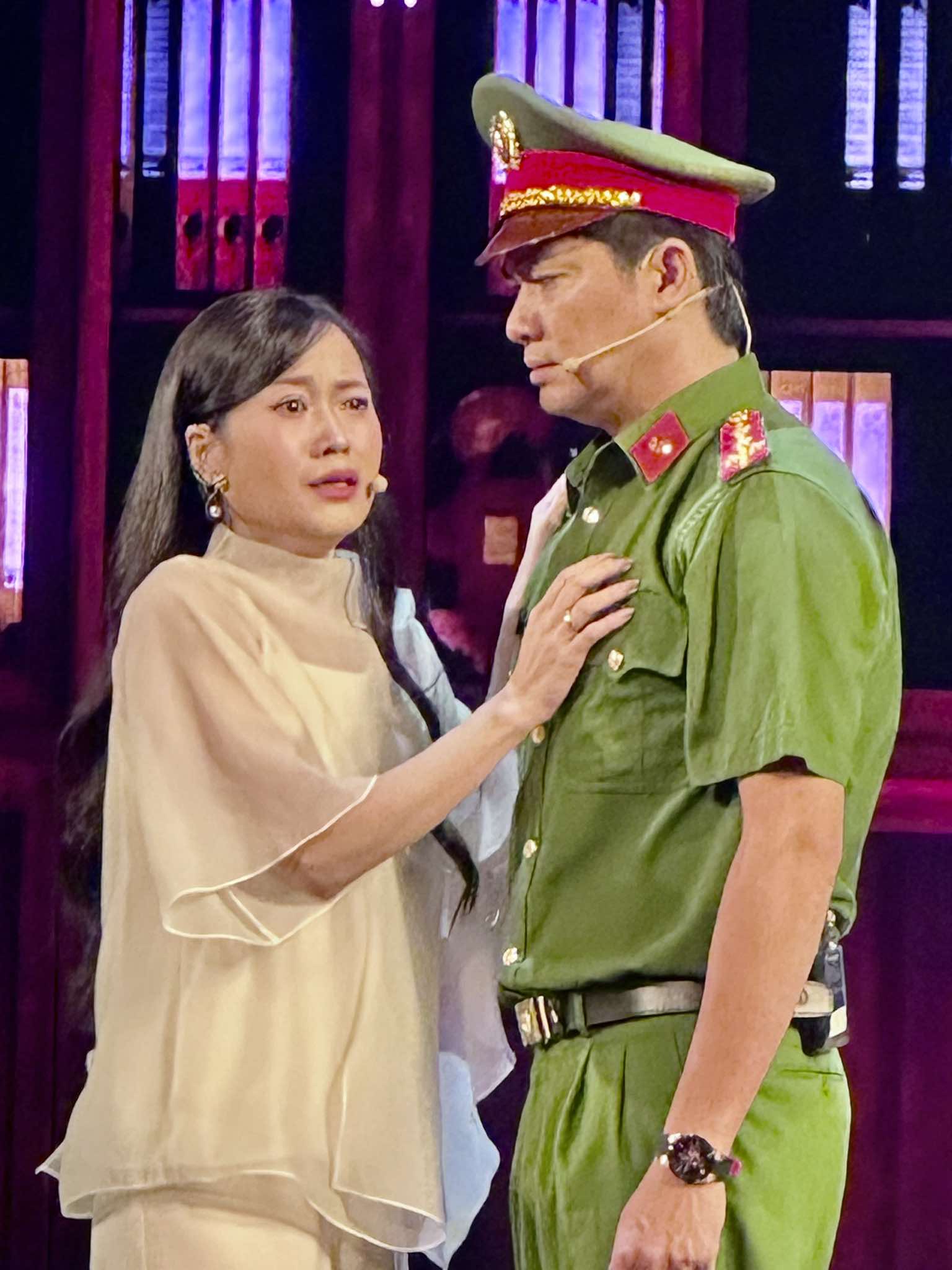 Quốc Thảo, Bình Tinh, Lâm Vỹ Dạ - Những giọt nước mắt hạnh phúc sau ánh đèn sân khấu - Ảnh 4.