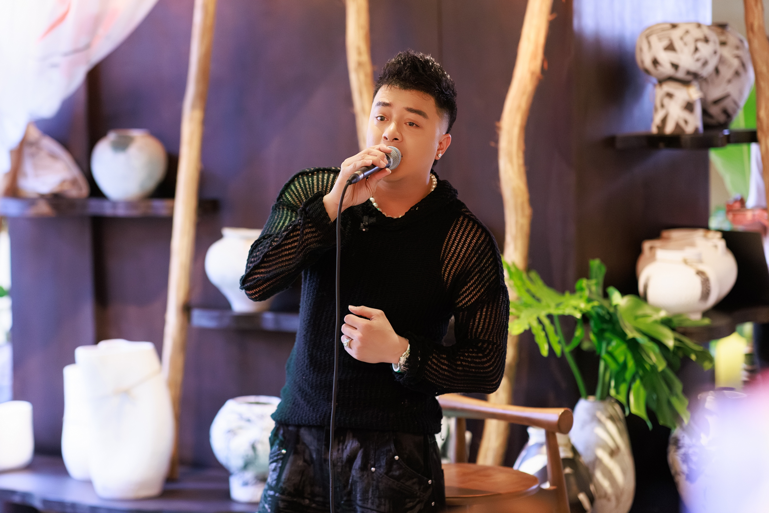 Cao Thái Sơn không còn cần "lên đỉnh"
- Ảnh 1.