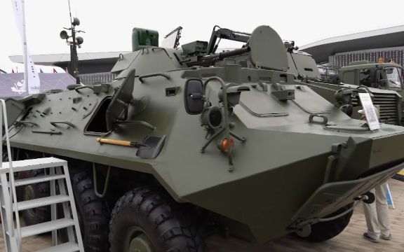 Điểm nóng xung đột ngày 13-7: Nga và Belarus cải tiến "xe bọc thép huyền thoại"