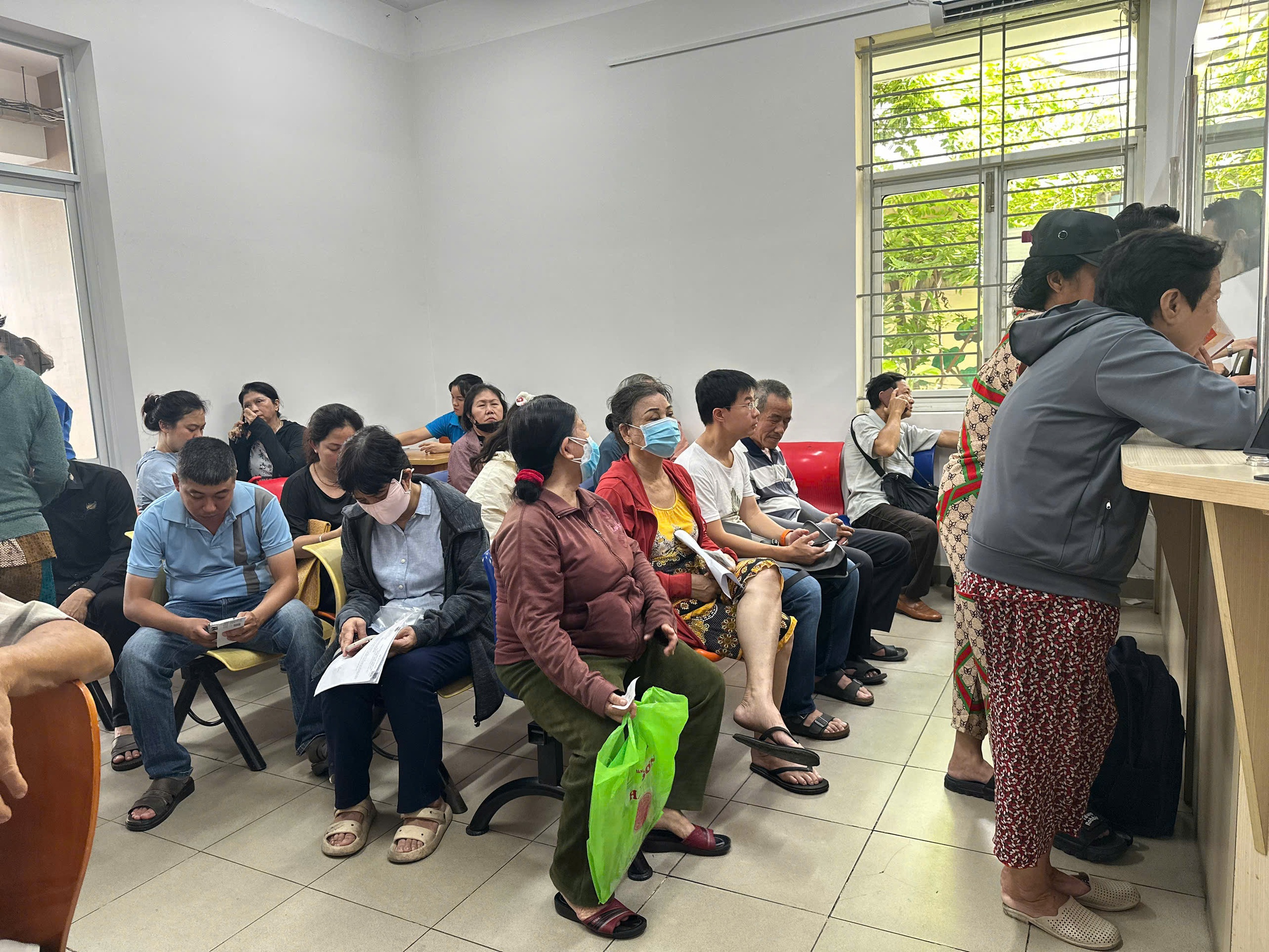 Ch&iacute;nh quyền địa phương 2 cấp tại TP HCM nhận phản hồi thế n&agrave;o sau 1 tuần vận h&agrave;nh?- Ảnh 2.