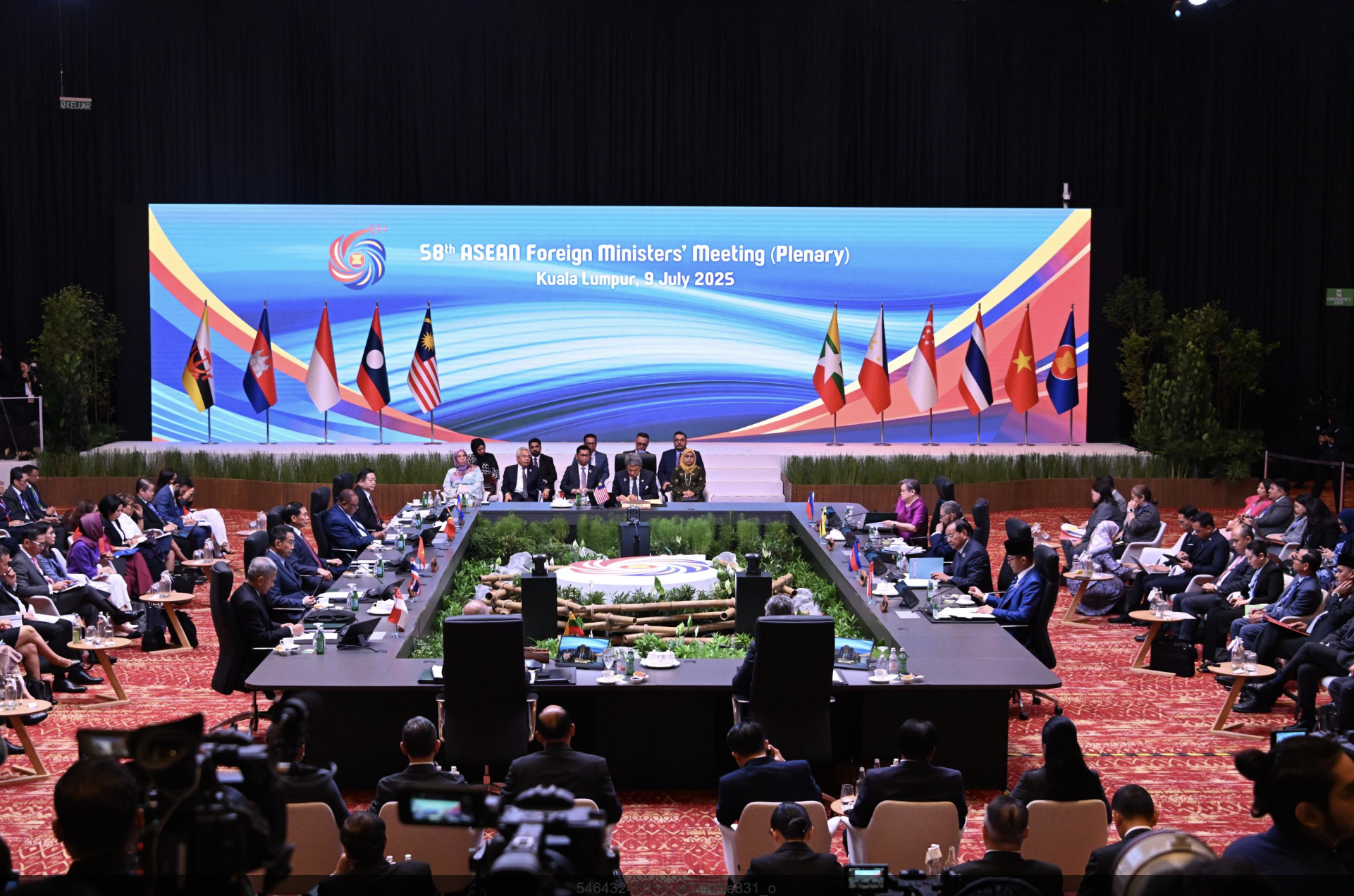 Tăng cường thương mại nội khối ASEAN - Ảnh 1.