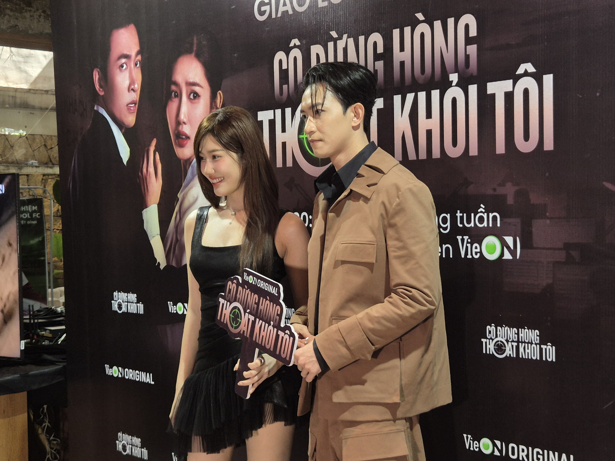 "Chị hai quốc dân" Lê Phương lột xác điển trai, mạnh mẽ - Ảnh 4.
