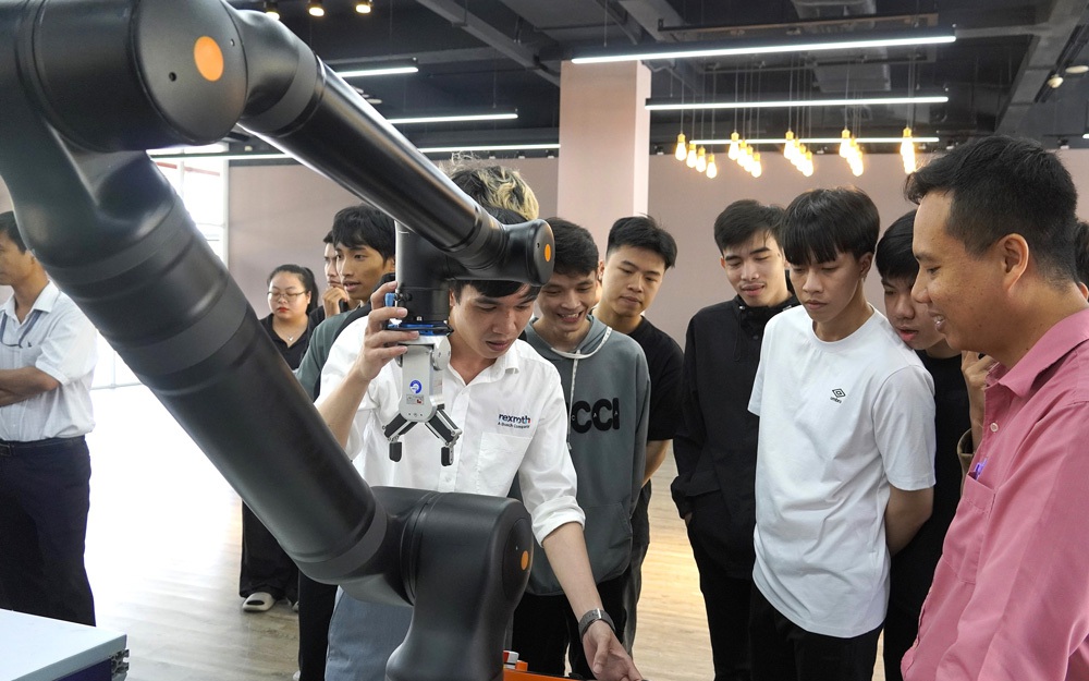 Đưa AI và robot của Bosch vào nhà máy tương lai