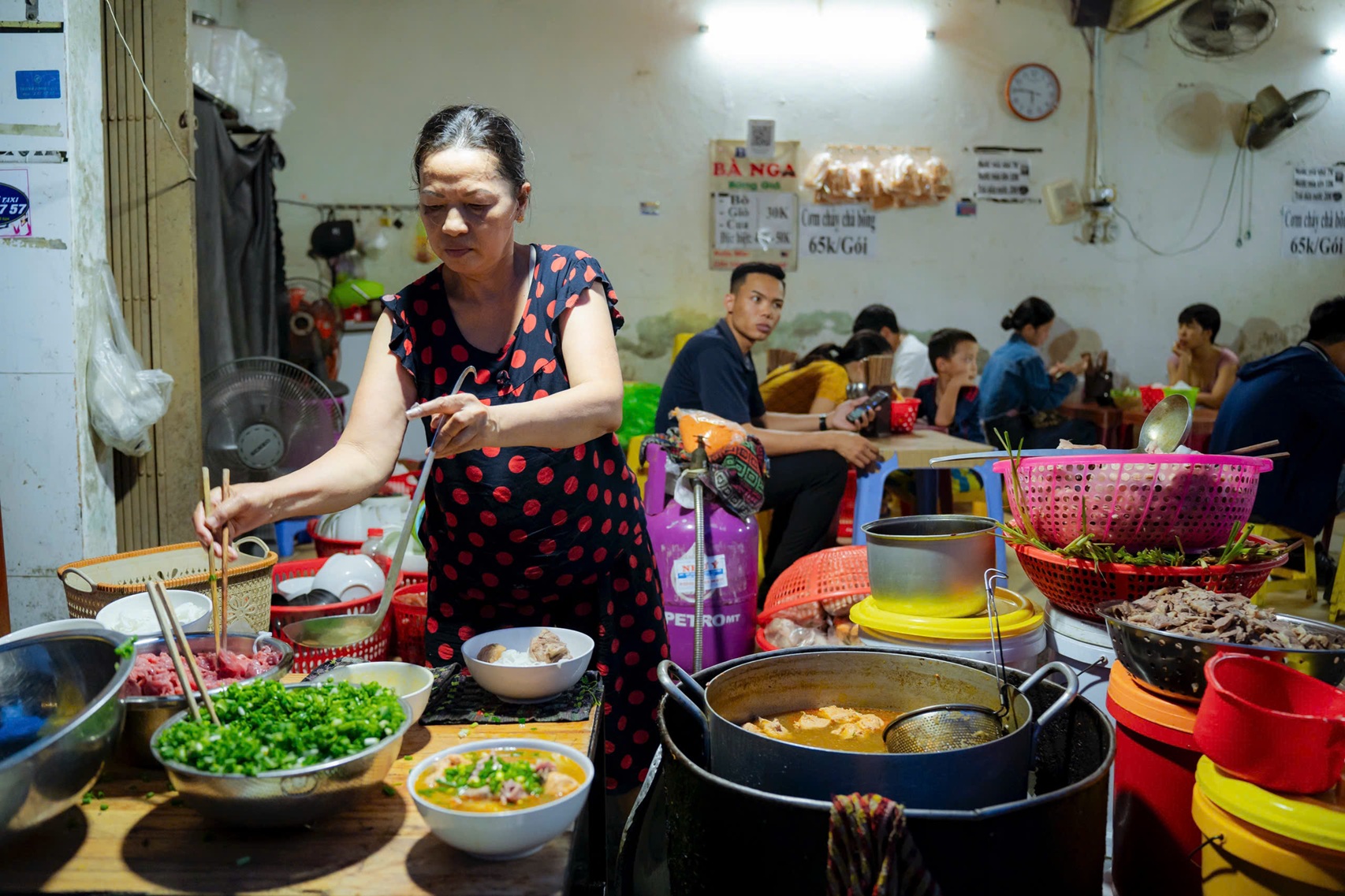 Bun bo Hue becomes National cultural heritage: Opportunities to elevate its international standing- Ảnh 2.