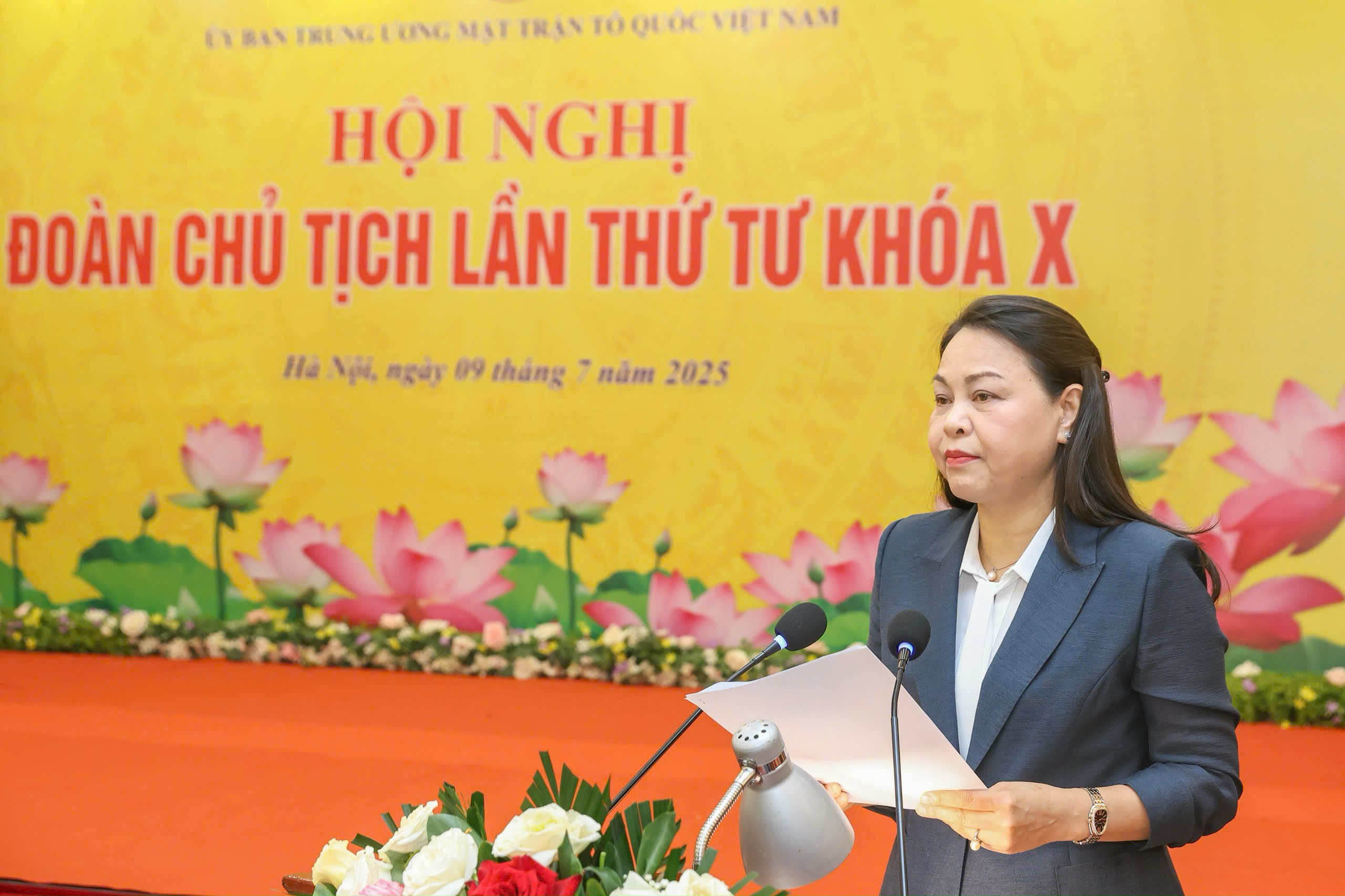 MTTQ Việt Nam sẽ tiếp tục sắp xếp lại, giảm số lượng c&aacute;c hội quần ch&uacute;ng v&agrave; b&aacute;o ch&iacute; trực thuộc- Ảnh 1.