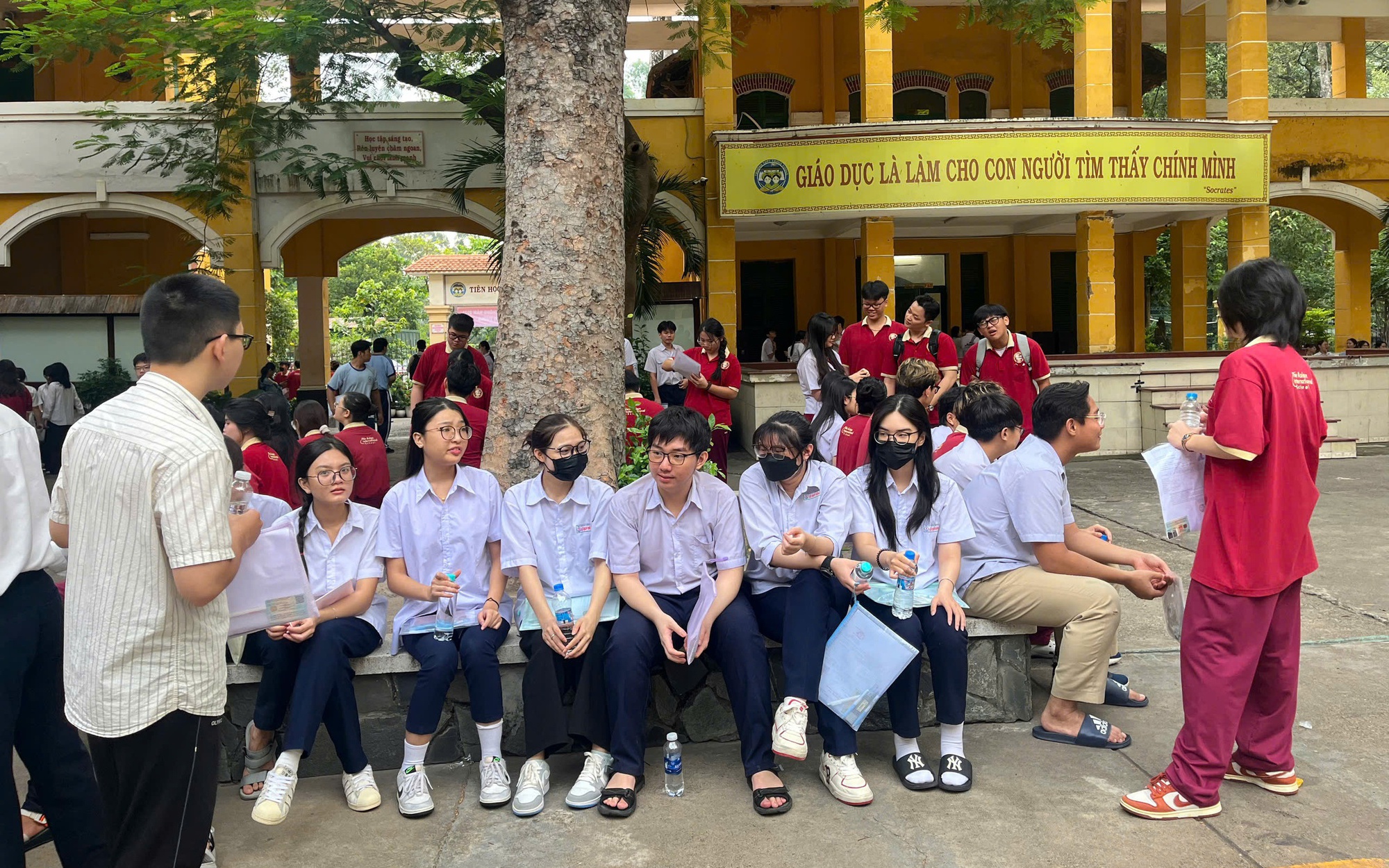 BHXH TP HCM chỉ cách phụ huynh tra cứu BHYT cho con