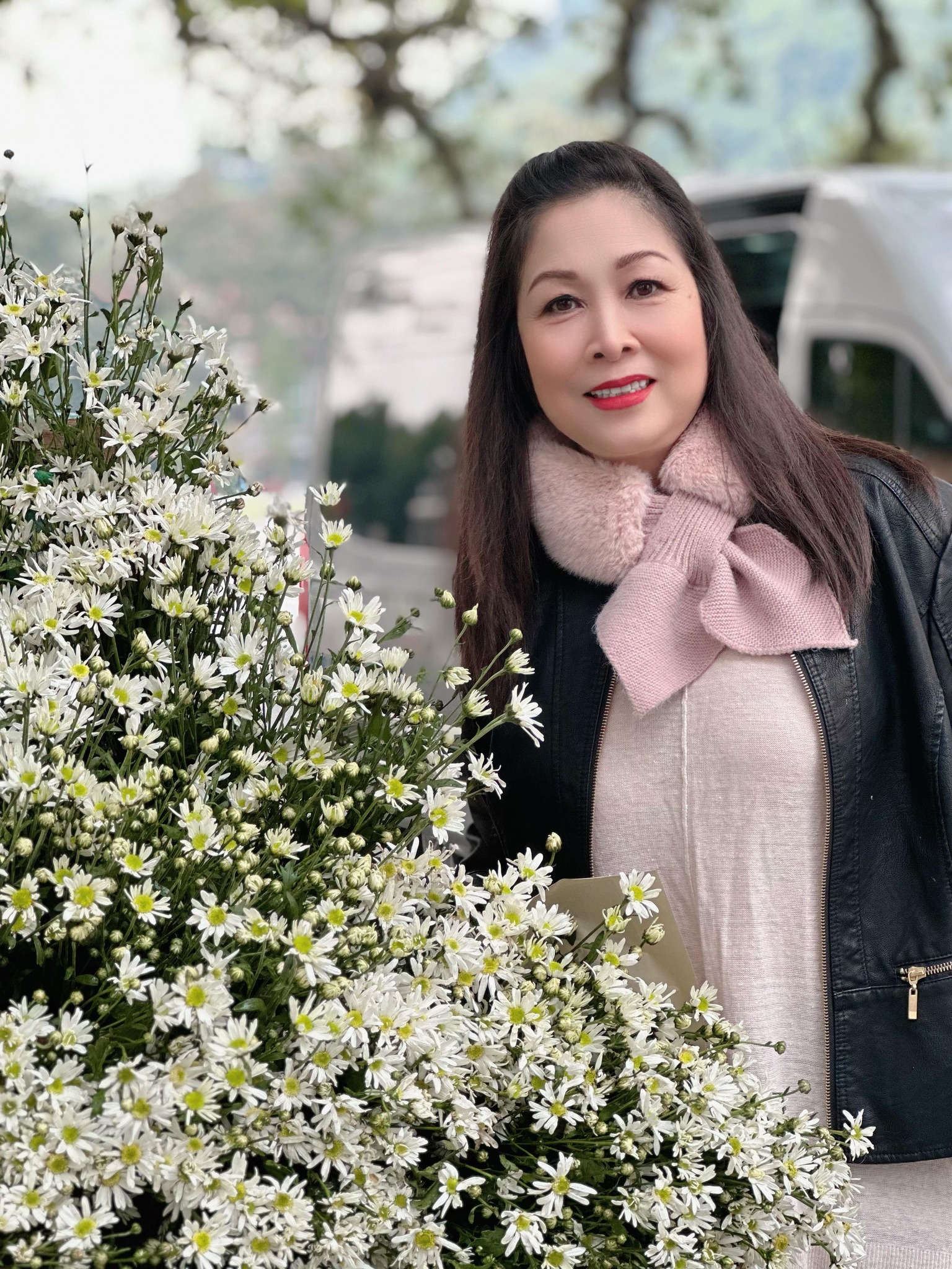 S&acirc;n khấu Hồng V&acirc;n khởi c&ocirc;ng vở "Người đ&agrave;n b&agrave; thất lạc" của Nh&agrave; văn Nguyễn Thị Minh Ngọc - Ảnh 2.