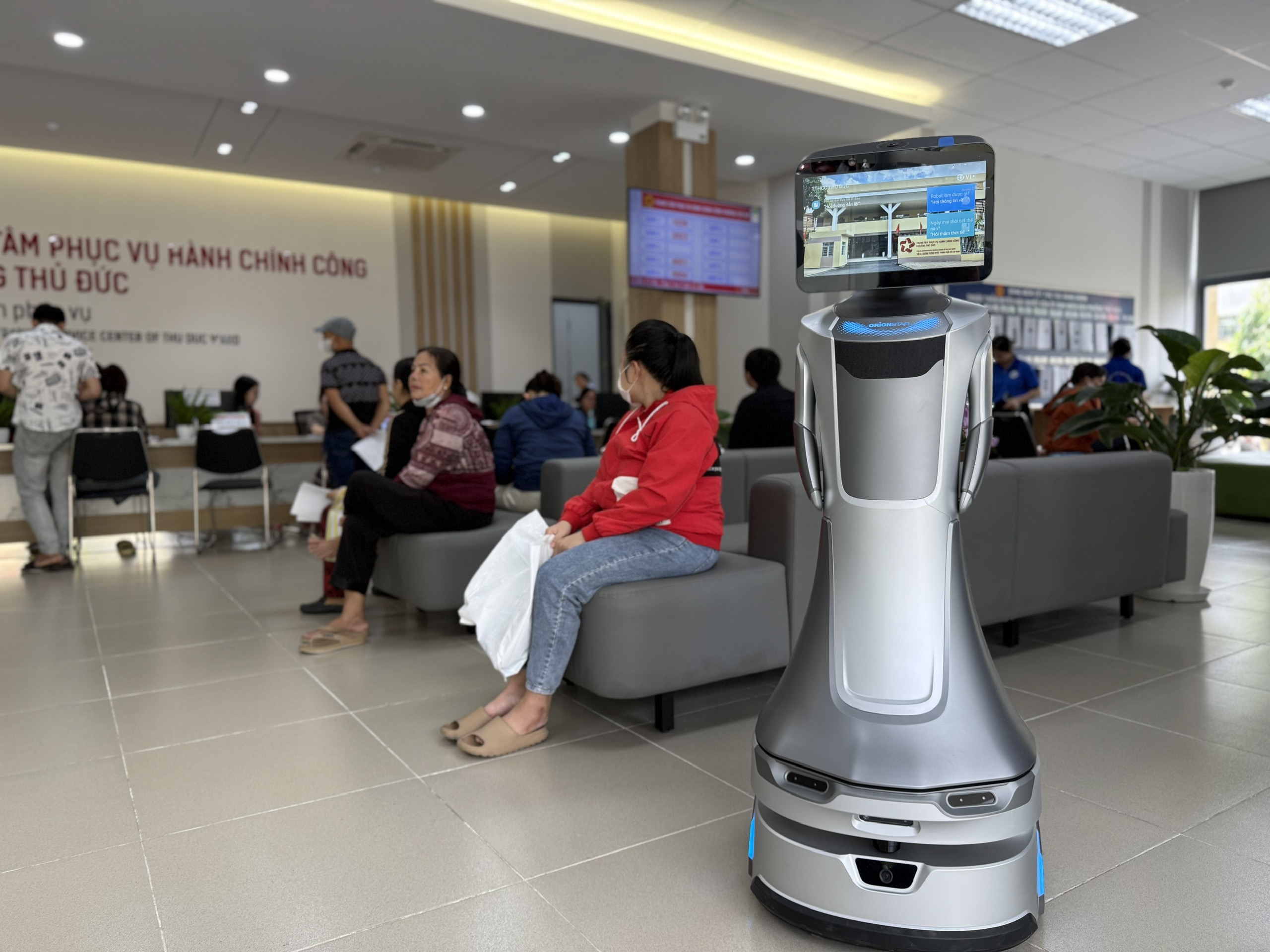 TP HCM triển khai thủ tục phi địa giới h&agrave;nh ch&iacute;nh tại Trung t&acirc;m phục vụ h&agrave;nh ch&iacute;nh c&ocirc;ng - Ảnh 3.