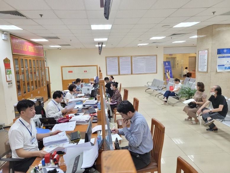 Bộ Ch&iacute;nh trị, Ban B&iacute; thư: X&acirc;y dựng quy định chế độ, ch&iacute;nh s&aacute;ch cho c&aacute;n bộ, c&ocirc;ng chức- Ảnh 1.