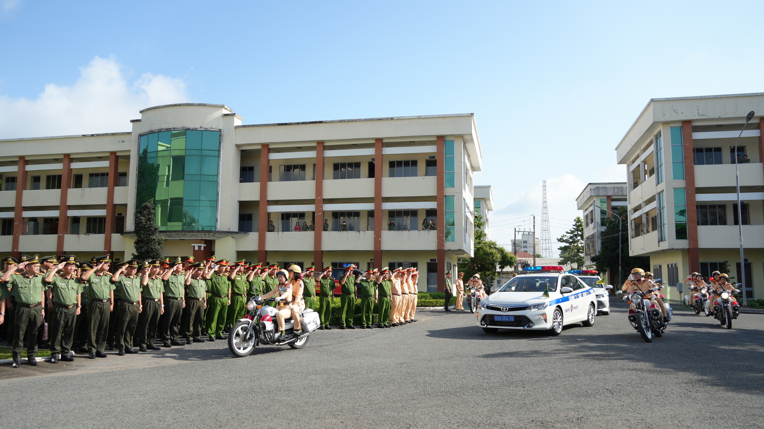 Những hình ảnh tại lễ ra quân trấn áp tội phạm ở Đồng Tháp- Ảnh 7.