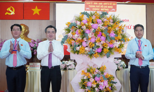 X&acirc;y dựng đội ngũ c&aacute;n bộ tận t&acirc;m, tận tụy - Ảnh 1.