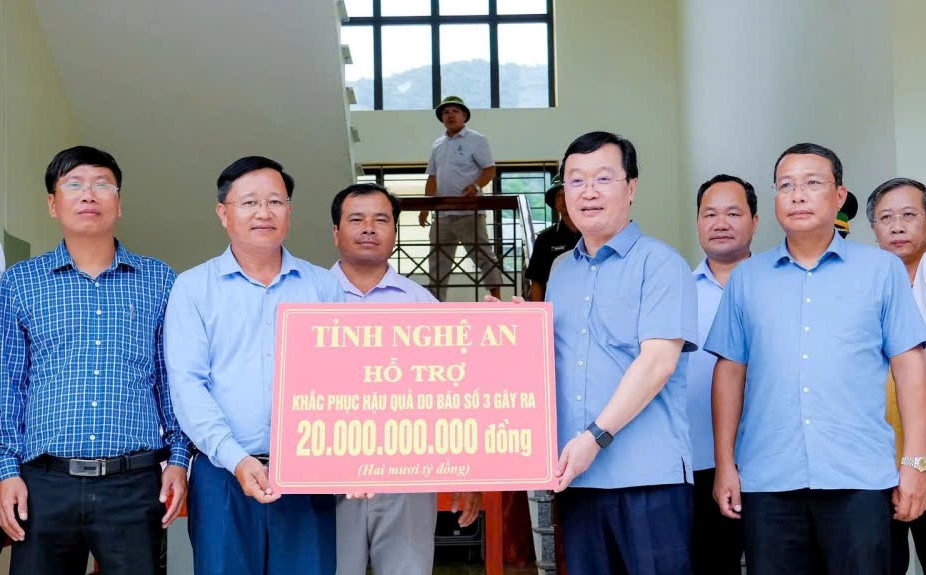 Mưa lũ khiến 7.477 căn nhà bị hư hỏng, “cuốn trôi” 3.623 tỉ đồng- Ảnh 3.