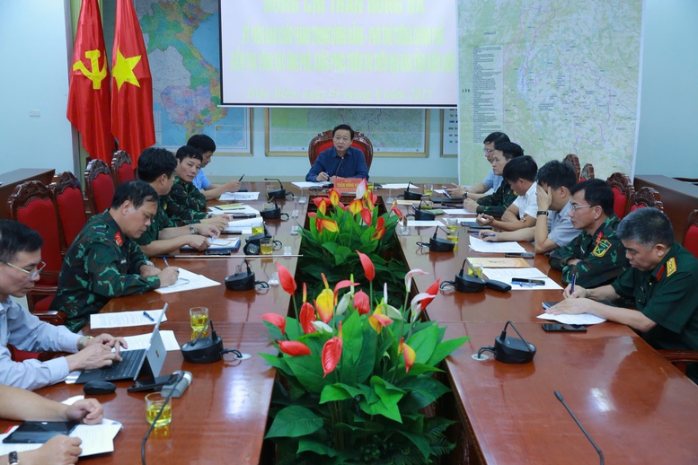 Ph&oacute; Thủ tướng trực tiếp chỉ đạo khắc phục lũ qu&eacute;t, sạt lở đất Điện Bi&ecirc;n - Ảnh 1.