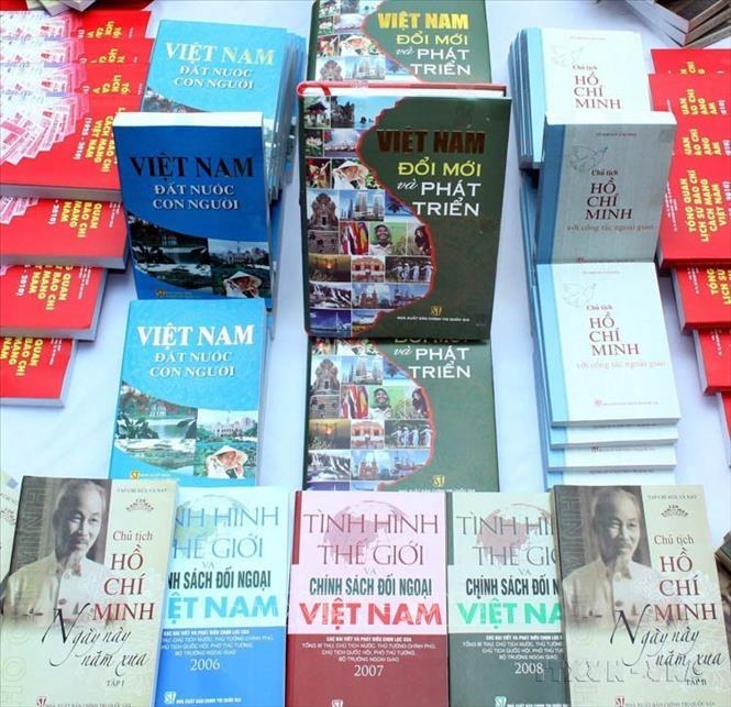 95 năm truyền thống ng&agrave;nh Tuy&ecirc;n gi&aacute;o của Đảng: Ph&aacute;t huy vai tr&ograve; "đi trước mở đường"- Ảnh 8.