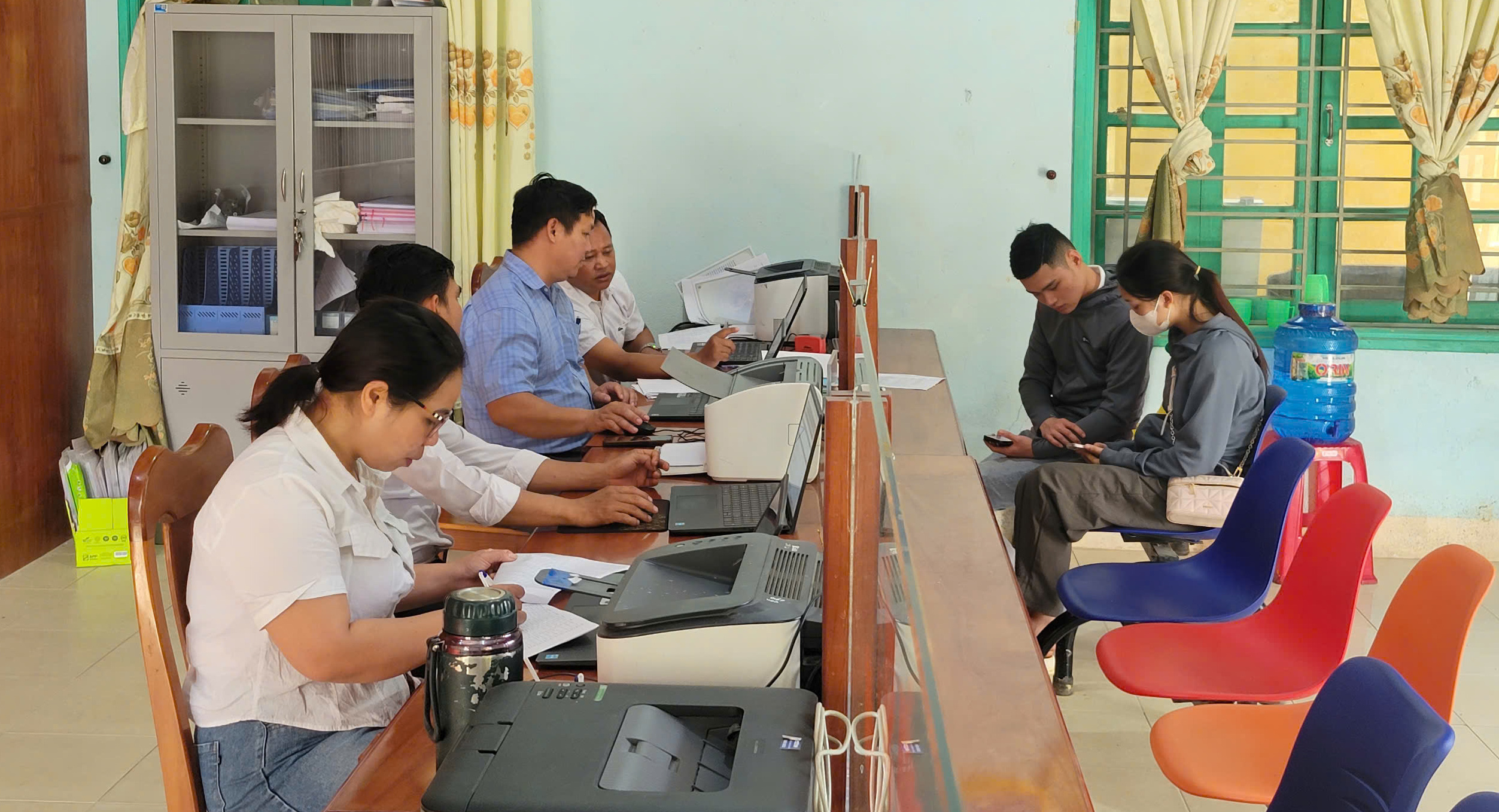 Xã La Êê ở Đà Nẵng chỉ tiếp nhận 17 hồ sơ hành chính trong tháng 7 - Ảnh 1.