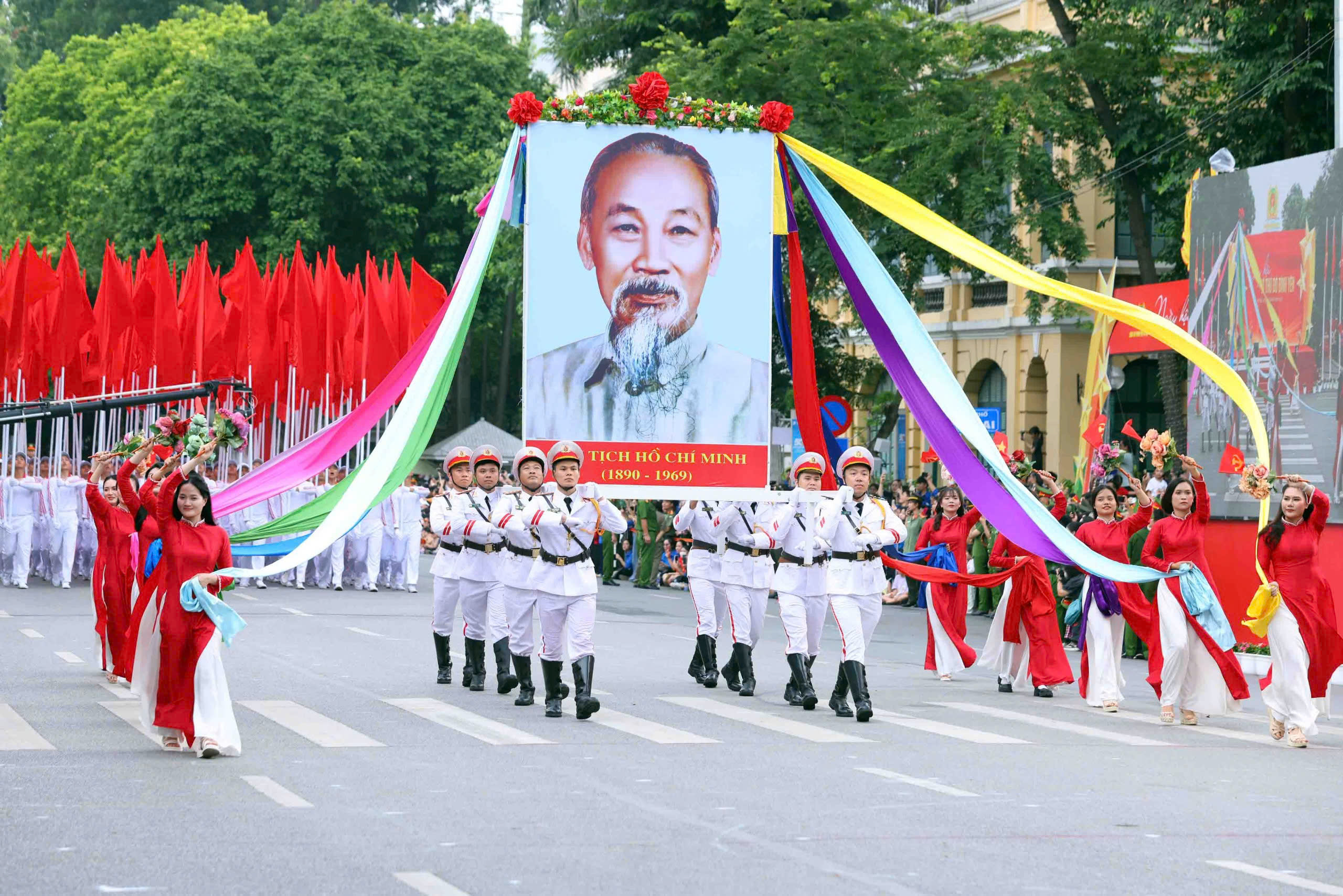VIDEO: Cận cảnh d&agrave;n xe đặc chủng hiện đại của C&ocirc;ng an H&agrave; Nội- Ảnh 1.