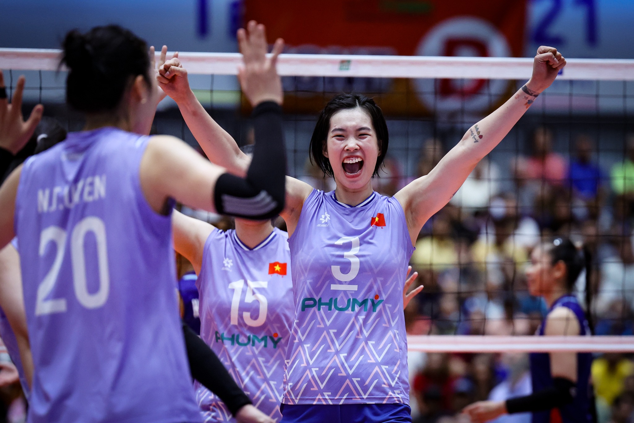 Gi&agrave;nh chiến thắng lịch sử, b&oacute;ng chuyền nữ Việt Nam v&ocirc; địch SEA V.League - Ảnh 4.