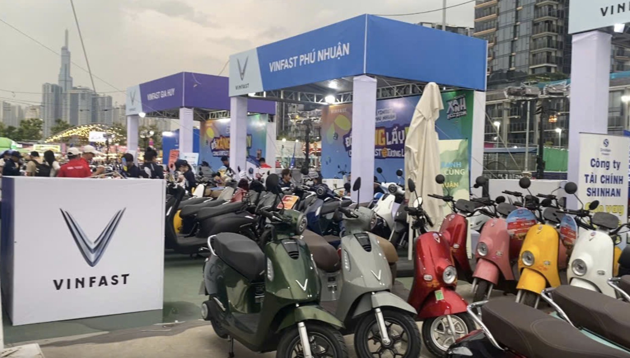 Doanh nghiệp hỗ trợ Người d&acirc;n TP HCM chuyển đổi sang xe điện để bảo vệ m&ocirc;i trường - Ảnh 2.