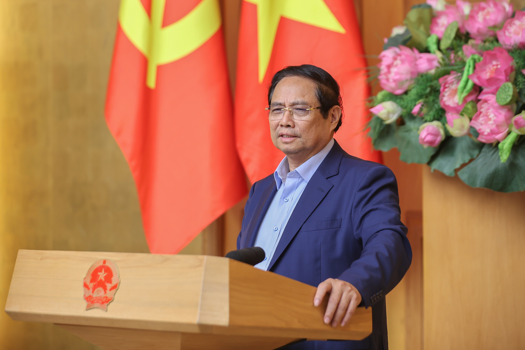 Thủ tướng Phạm Minh Ch&iacute;nh: Cần tin tưởng giao việc cho khu vực kinh tế tư nh&acirc;n- Ảnh 1.