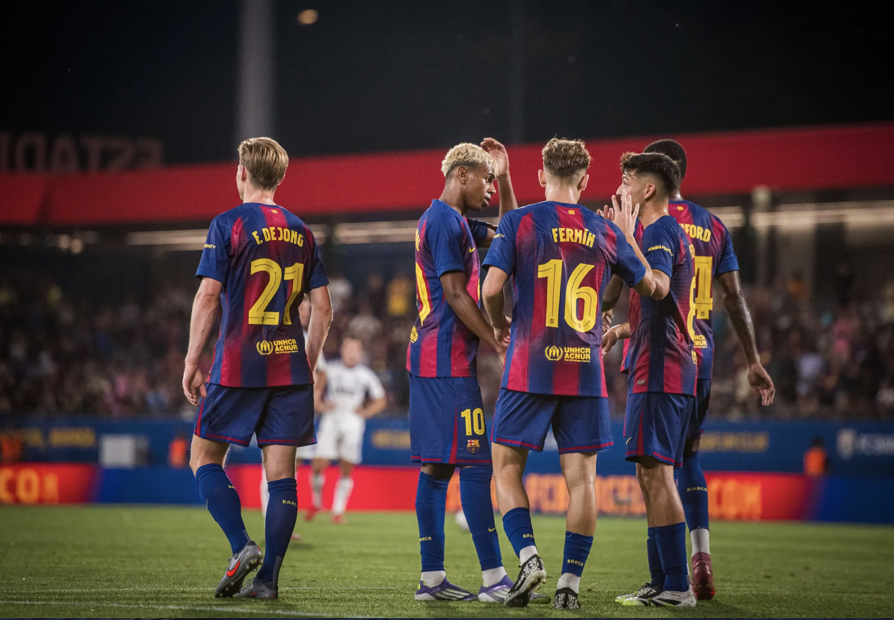Thắng đậm Como, Barcelona có danh hiệu đầu mùa cúp Joan Gamper - Ảnh 3.