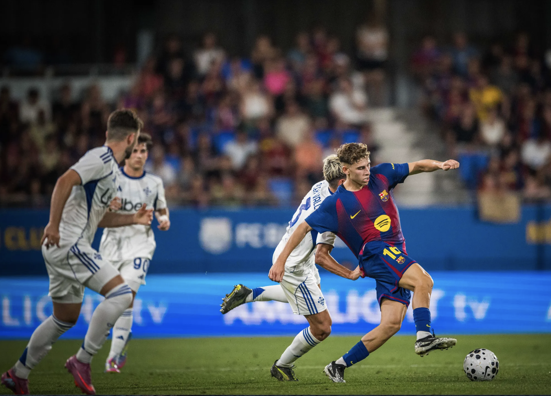 Thắng đậm Como, Barcelona có danh hiệu đầu mùa cúp Joan Gamper - Ảnh 2.