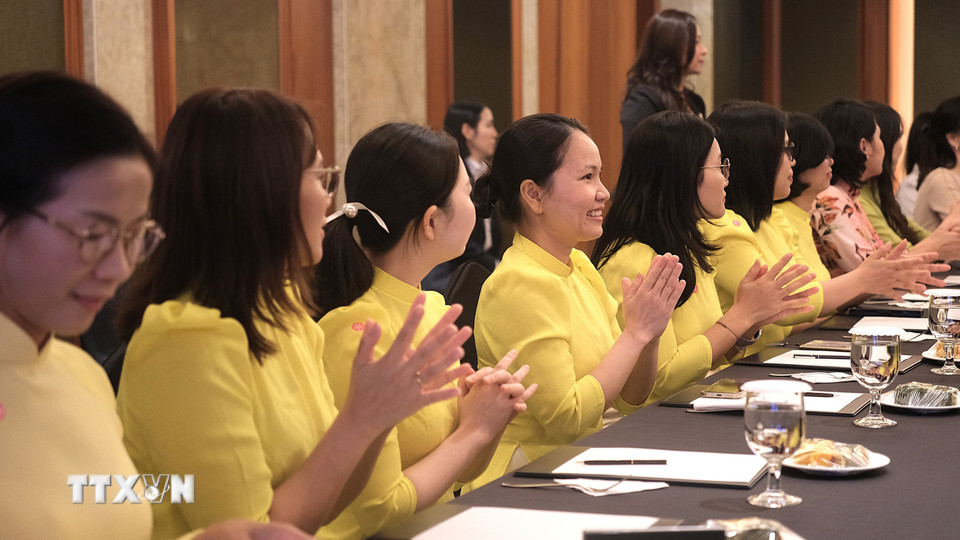 Phu nhân Ngô Phương Ly gặp mặt thân tình các cô dâu Việt Nam tại Hàn Quốc - Ảnh 5.