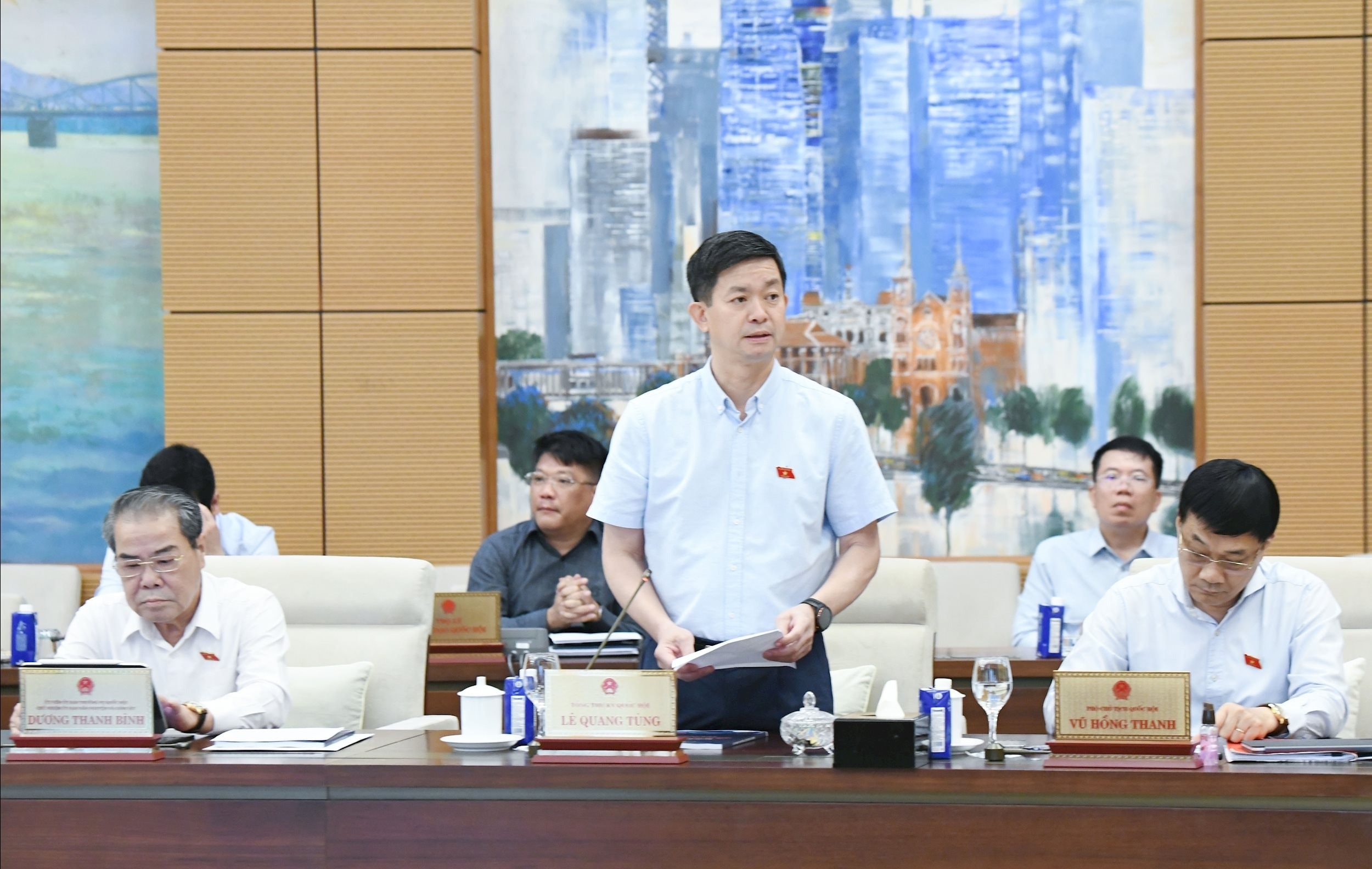 Phiên họp thứ 48 của Ủy ban Thường vụ Quốc hội thảo luận, xem xét nhiều nội dung quan trọng- Ảnh 2.