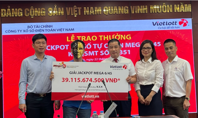 Lợi nhuận Vietlott tăng mạnh 16%, chi trả cho người tr&uacute;ng thưởng gần 2.500 tỉ đồng - Ảnh 1.