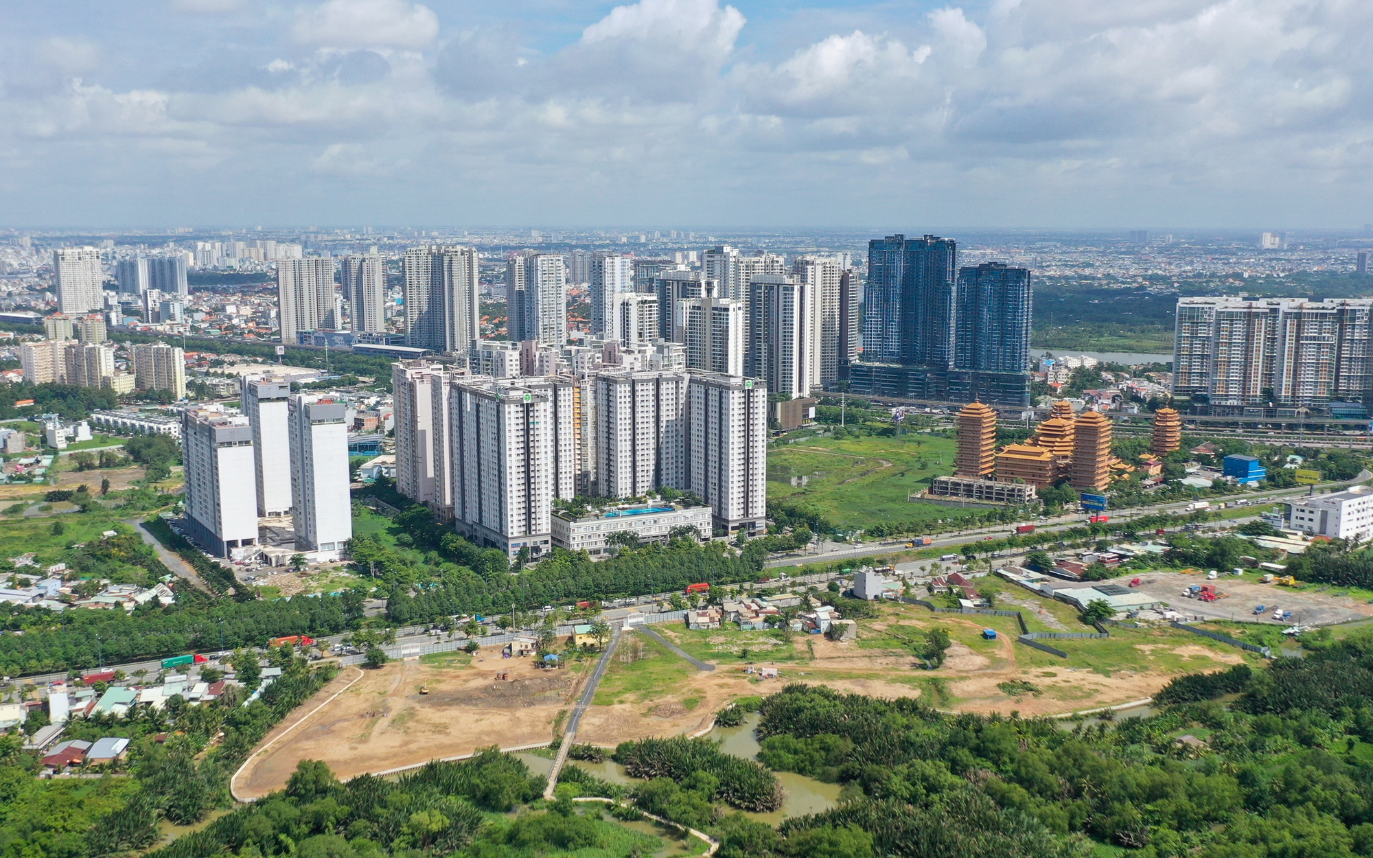 Đến lúc tái cấu trúc