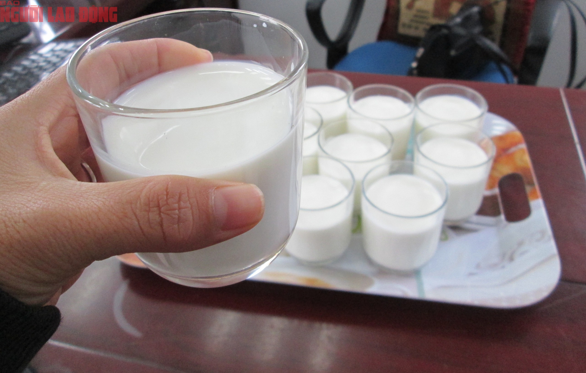 "Sữa tươi tiệt tr&ugrave;ng" xử l&yacute; nhiệt tới 140 độ C, sao c&ograve;n gọi l&agrave; tươi?- Ảnh 2.