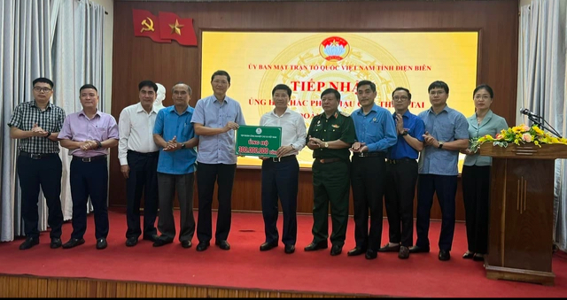 VRG hỗ trợ gần 1 tỉ đồng cho đồng b&agrave;o v&agrave; người lao động bị ảnh hưởng b&atilde;o lũ- Ảnh 1.