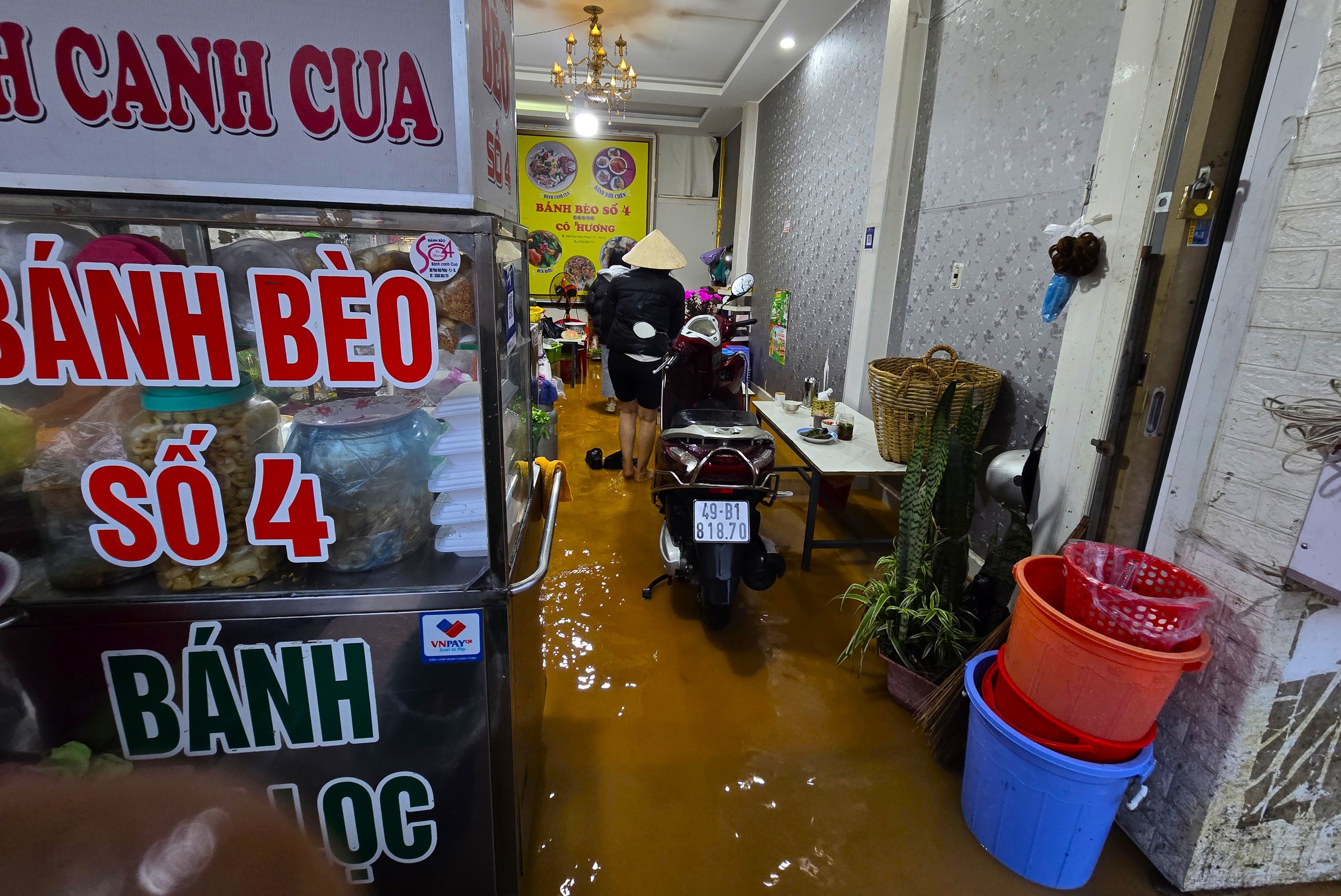 H&igrave;nh ảnh &ldquo;đường th&agrave;nh s&ocirc;ng&rdquo; ở Đ&agrave; Lạt sau cơn mưa chiều 12-8- Ảnh 12.