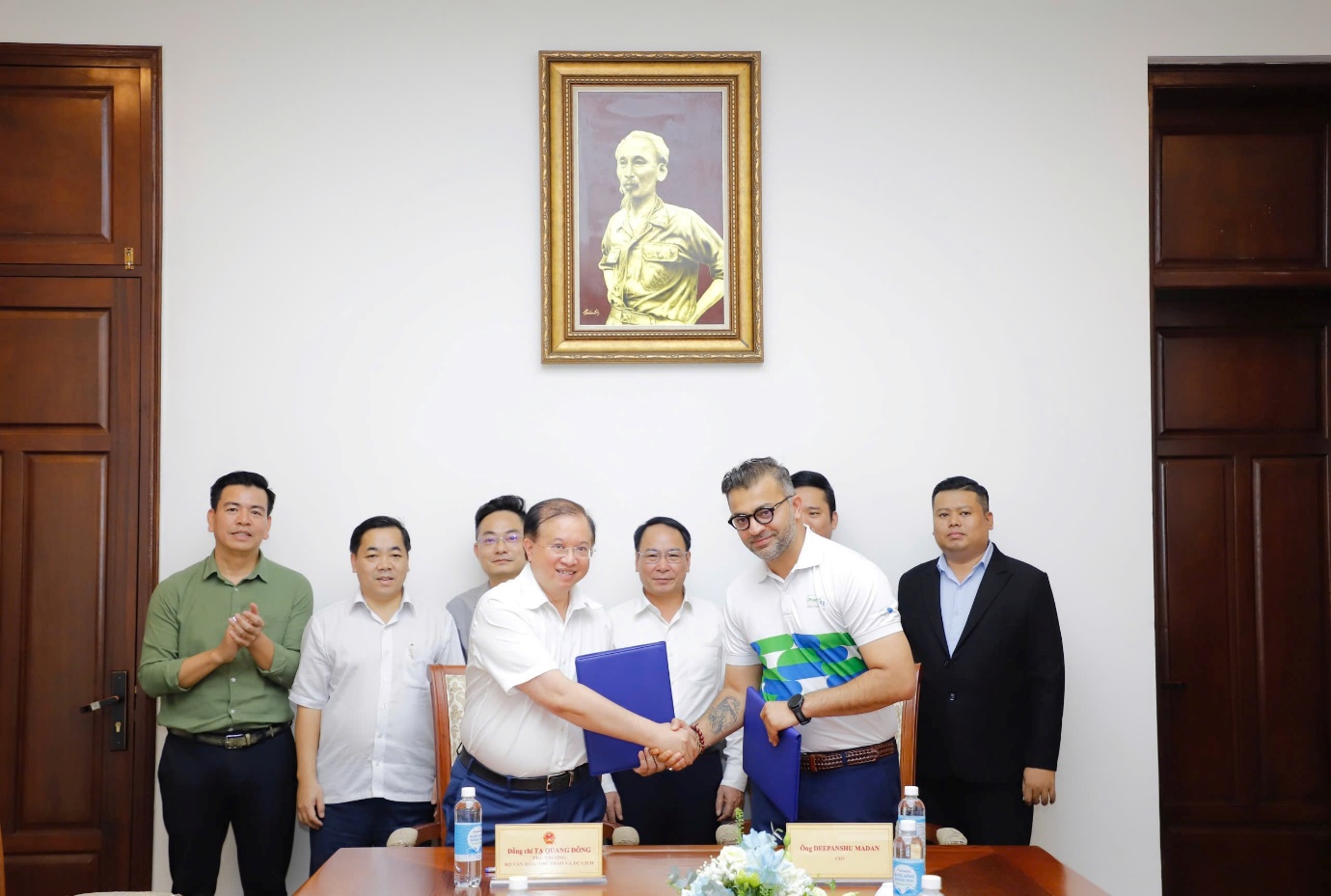 Pharmacity phối hợp Bộ Văn h&oacute;a, Thể thao & Du lịch chăm s&oacute;c sức khỏe người d&acirc;n dịp đại lễ 2-9- Ảnh 2.
