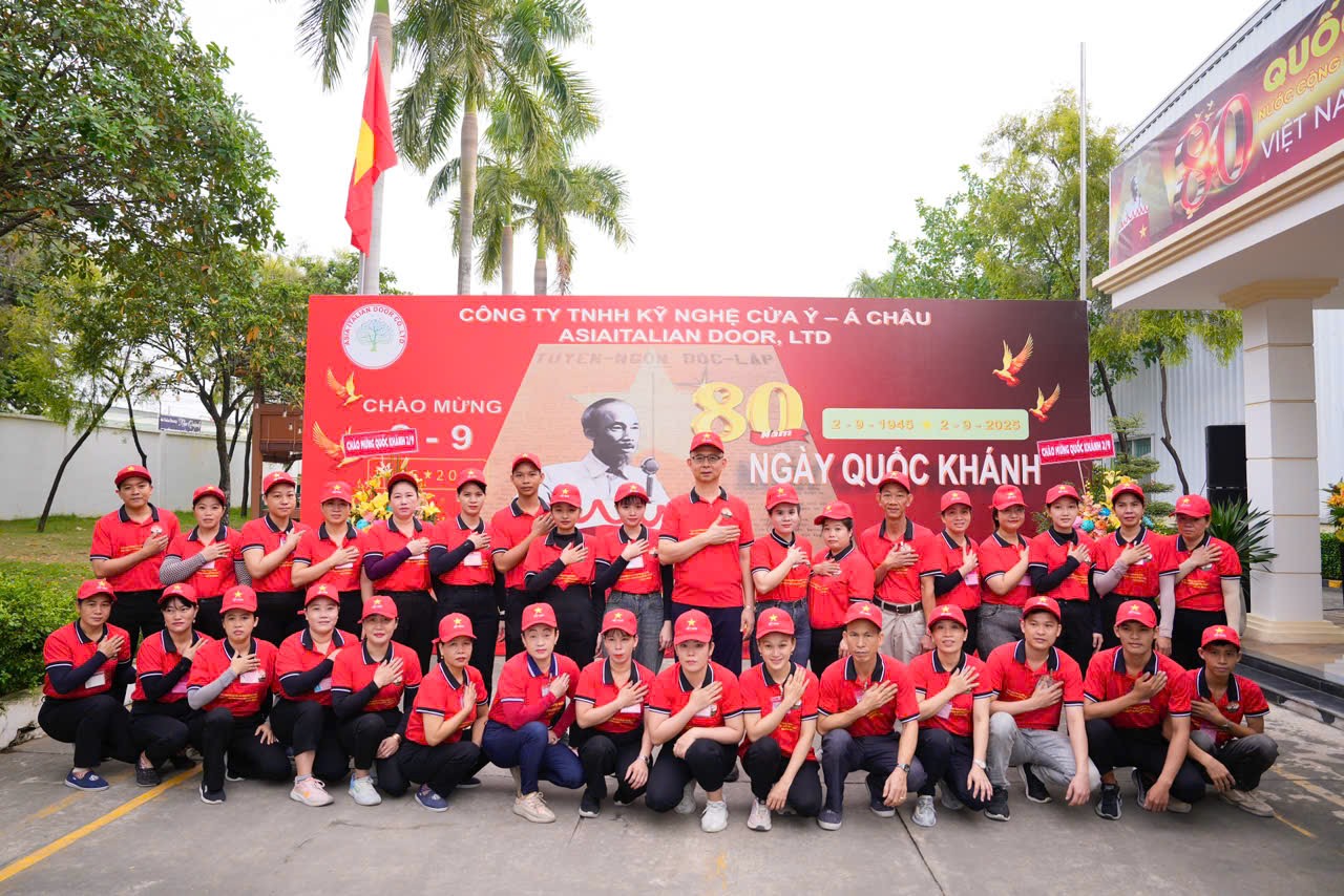 Buổi ch&agrave;o cờ đặc biệt ở một doanh nghiệp c&oacute; 1.300 c&ocirc;ng nh&acirc;n tại TP HCM- Ảnh 5.