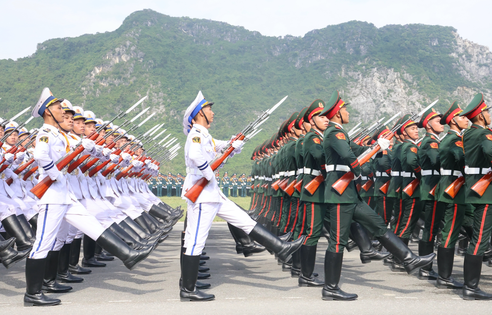 Tổng hợp luyện diễu binh Kỷ niệm 80 năm C&aacute;ch mạng Th&aacute;ng T&aacute;m v&agrave; Quốc kh&aacute;nh - Ảnh 5.