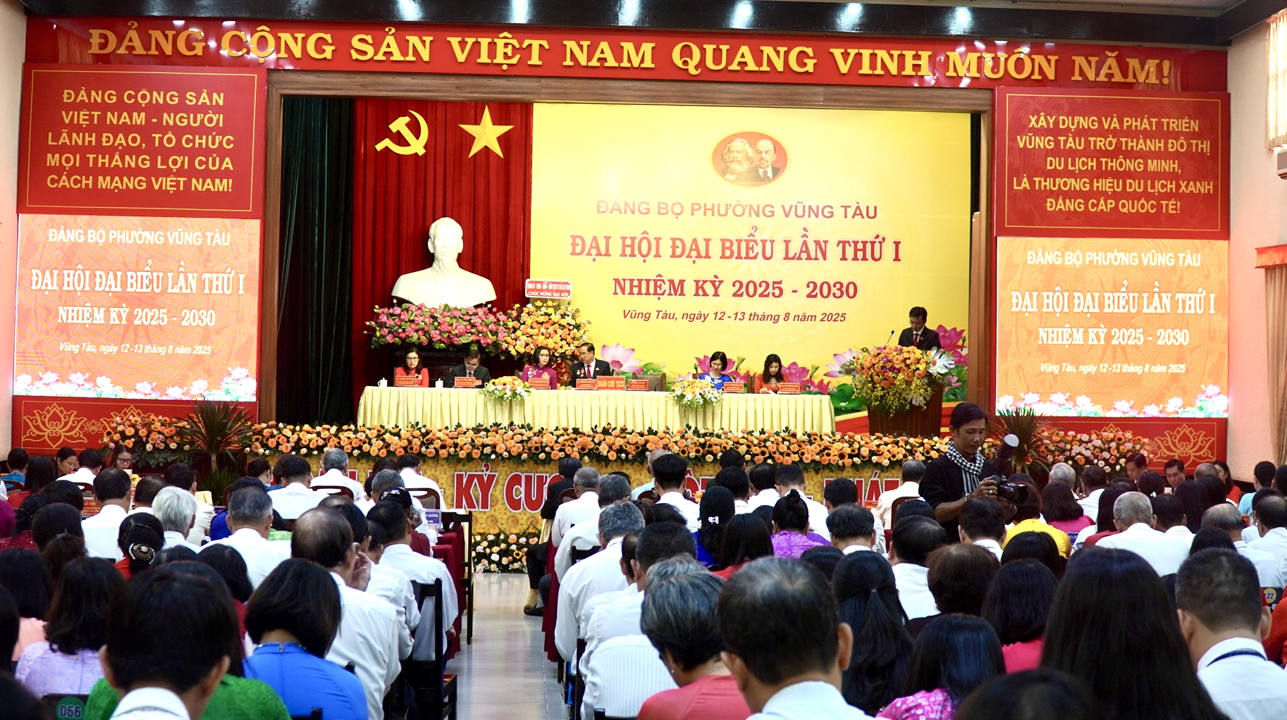 &Ocirc;ng Nguyễn Tấn Bản giữ chức B&iacute; thư phường Vũng T&agrave;u, TP HCM- Ảnh 2.