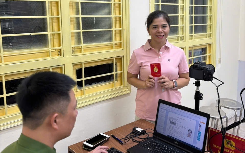 Ban Bí thư ban hành chỉ thị mới về đổi thẻ đảng viên