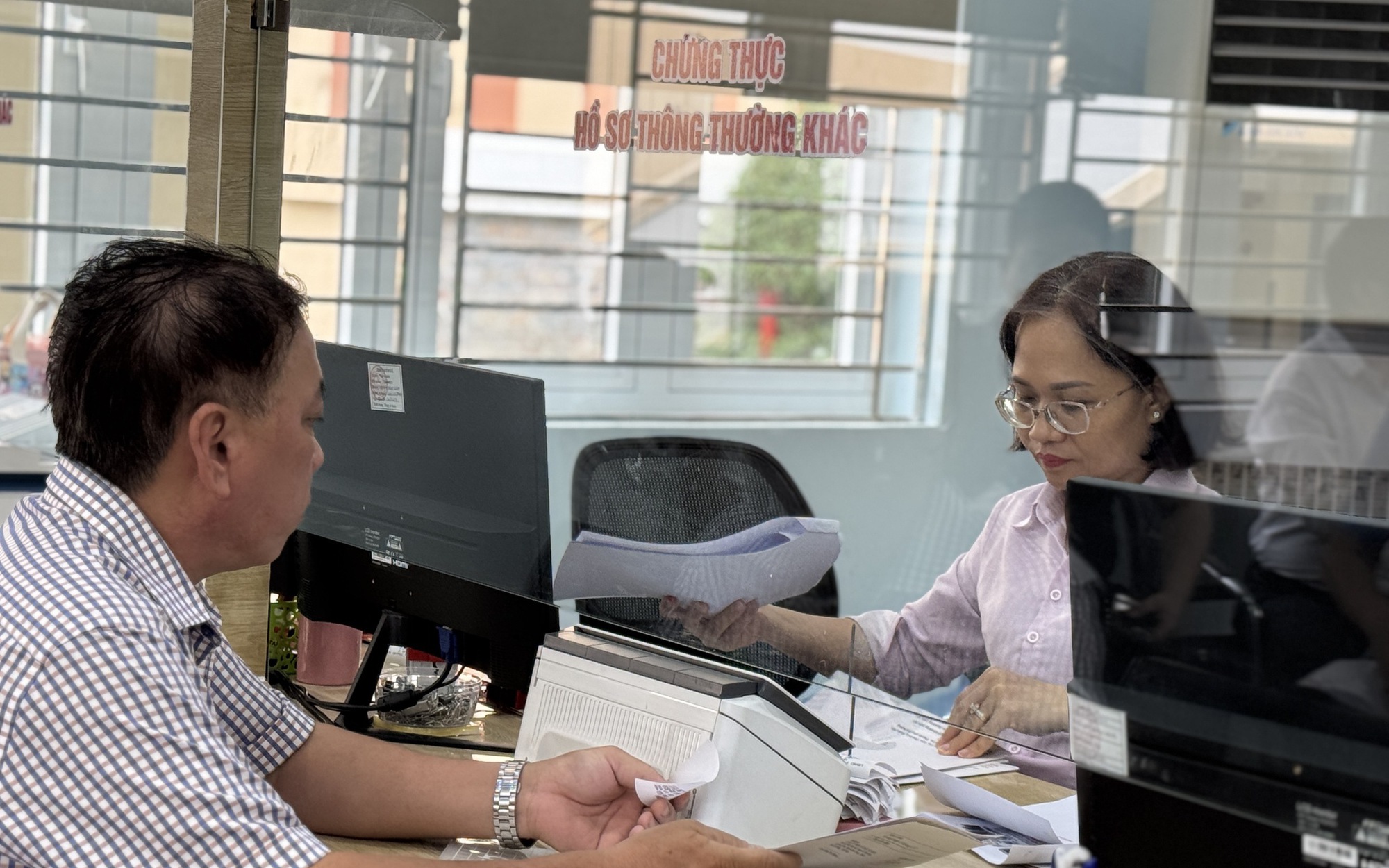 Đà Nẵng quy định tiêu chuẩn công chức được ủy quyền chứng thực tại cấp xã