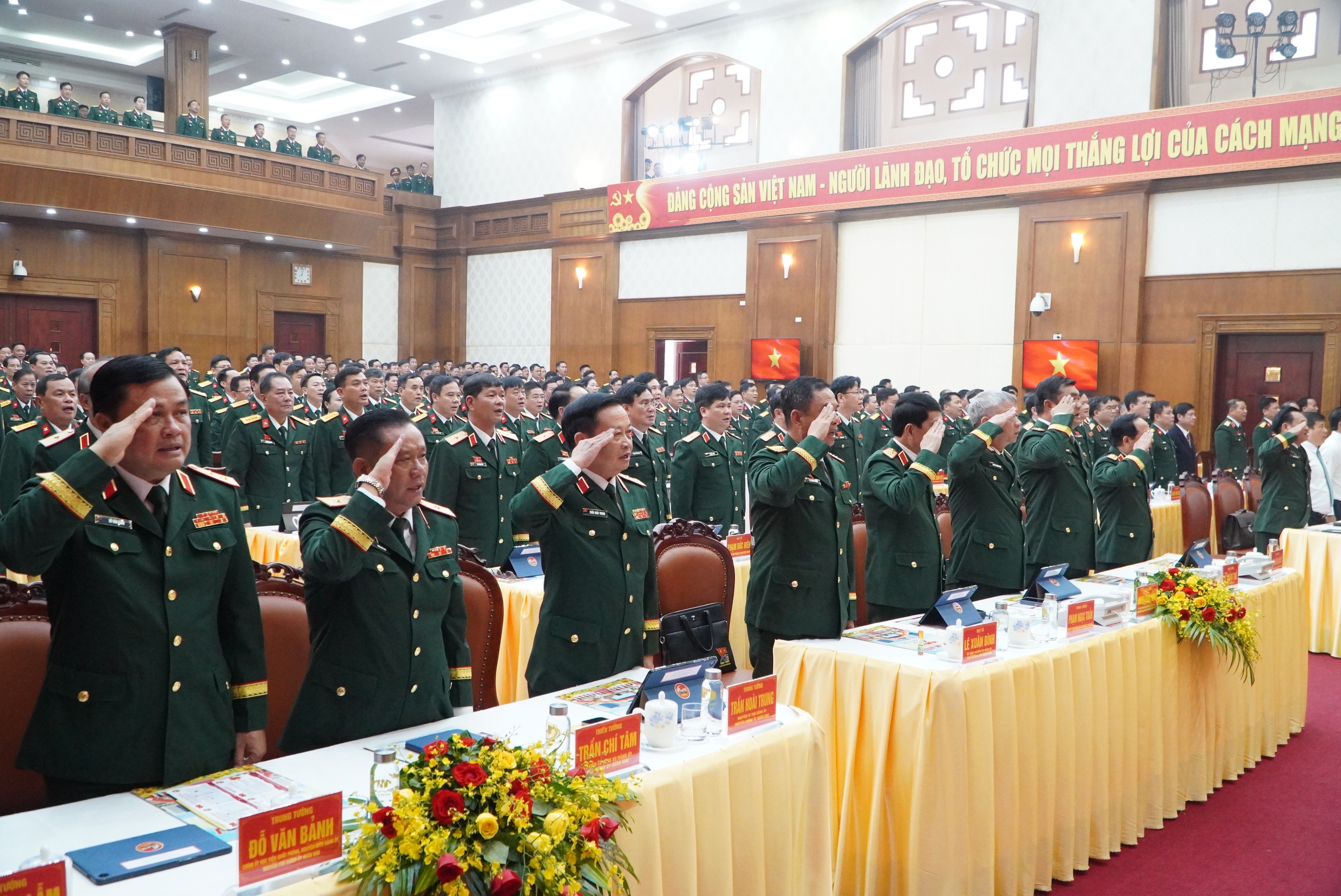 Đại tướng Trịnh Văn Quyết dự Đại hội đại biểu Đảng bộ Quân khu 7 lần thứ XI, nhiệm kỳ 2025-2030- Ảnh 1.