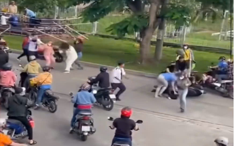 CLIP: Bắt giữ nhóm nam, nữ gây náo loạn trong Khu Công nghiệp Amata