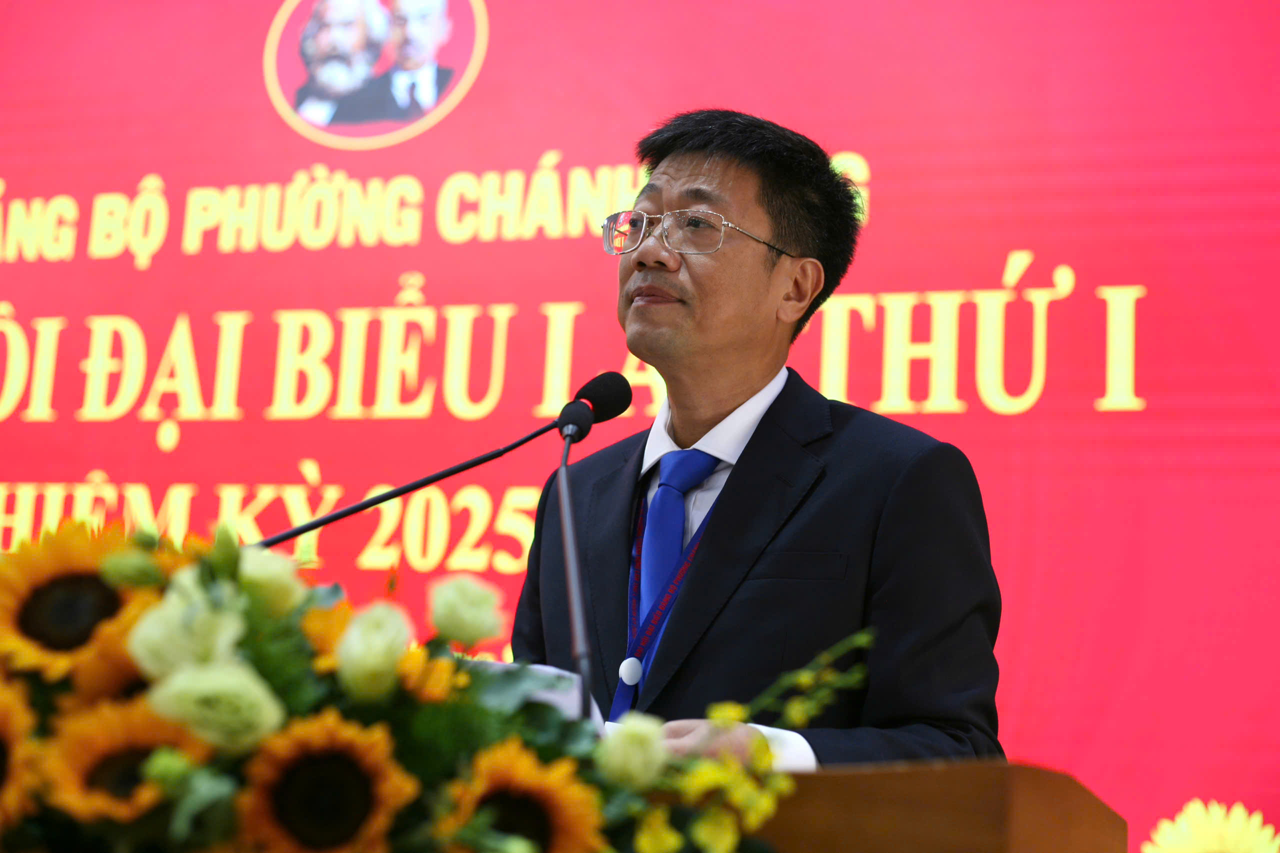 Hơn 200 đại biểu tham dự Đại hội Đảng bộ phường Ch&aacute;nh Hưng - Ảnh 5.