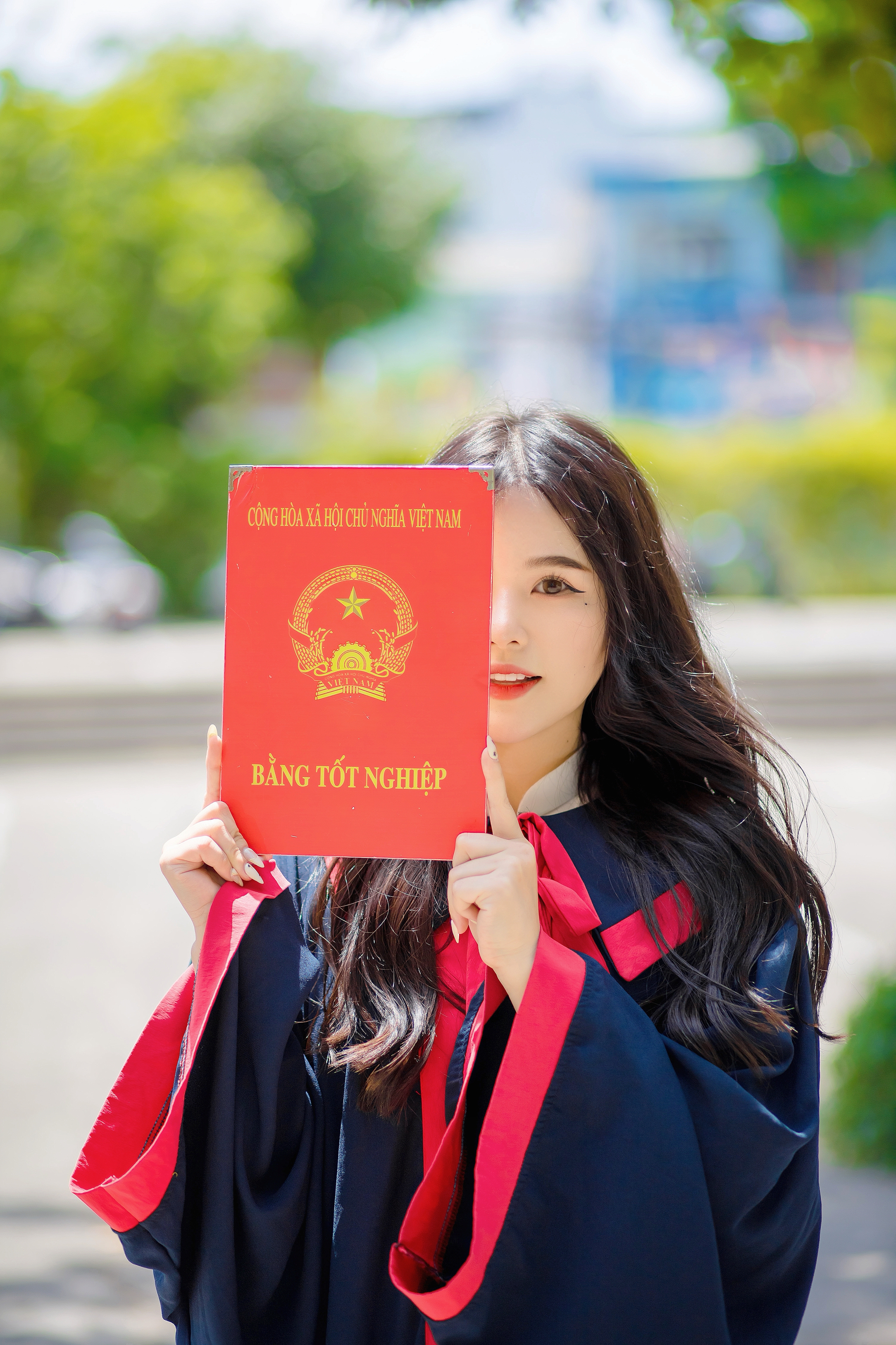 B&ocirc;ng Ahh-Gen Z nhiệt huyết cất tuổi trẻ trong từng k&yacute; ức - Ảnh 1.
