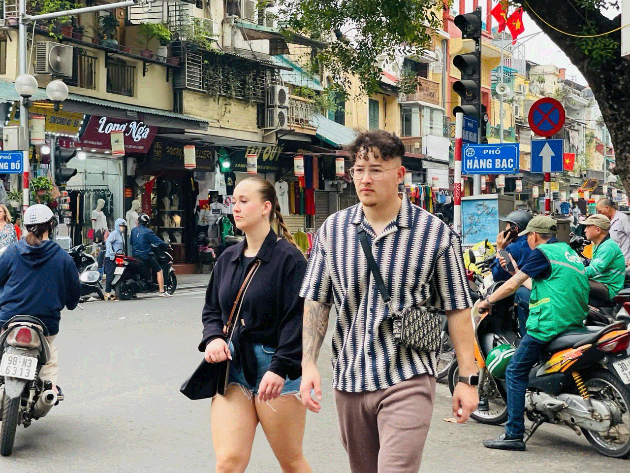 Du lịch H&agrave; Nội b&ugrave;ng nổ dịp lễ 2-9- Ảnh 1.