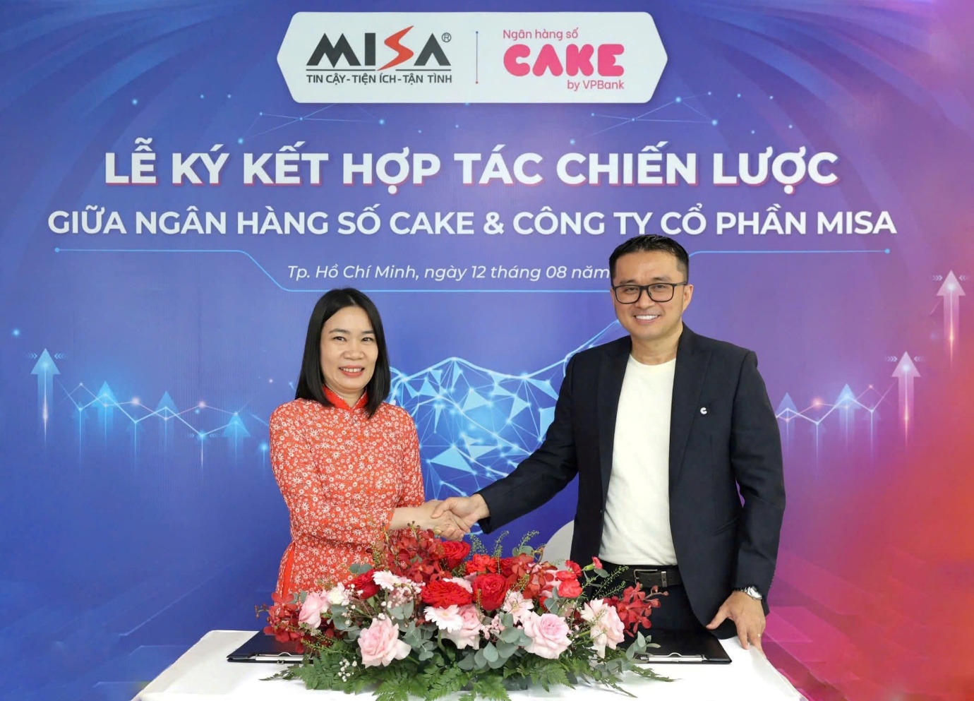 Ng&acirc;n h&agrave;ng số Cake by VPBank v&agrave; MISA k&yacute; hợp t&aacute;c chiến lược to&agrave;n diện - Ảnh 1.