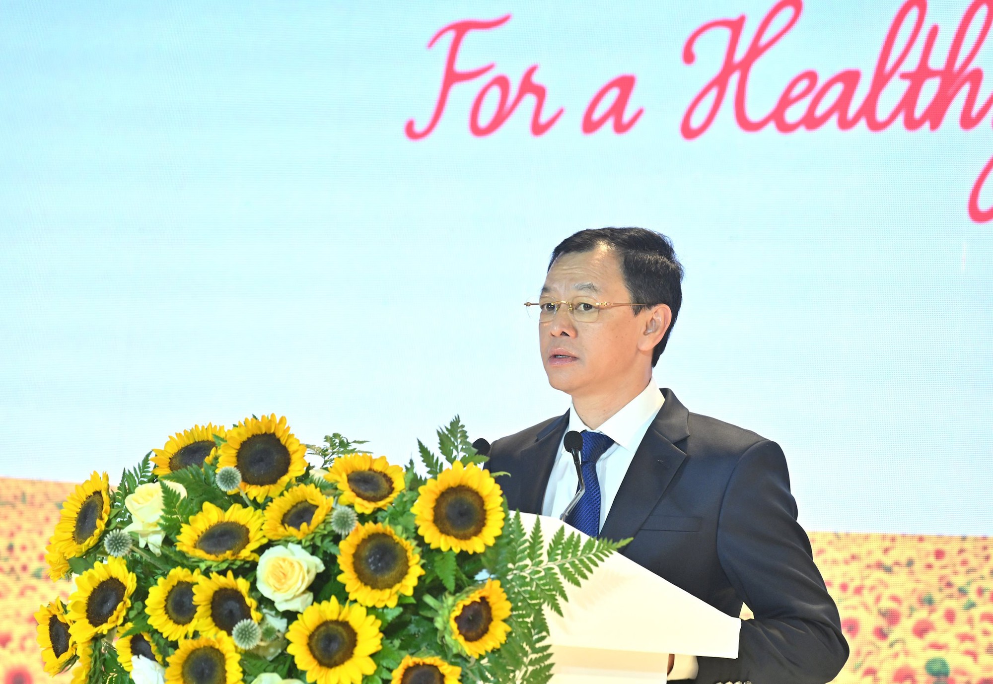 N&acirc;ng tầm v&oacute;c người Việt nhờ dinh dưỡng học đường - Ảnh 3.