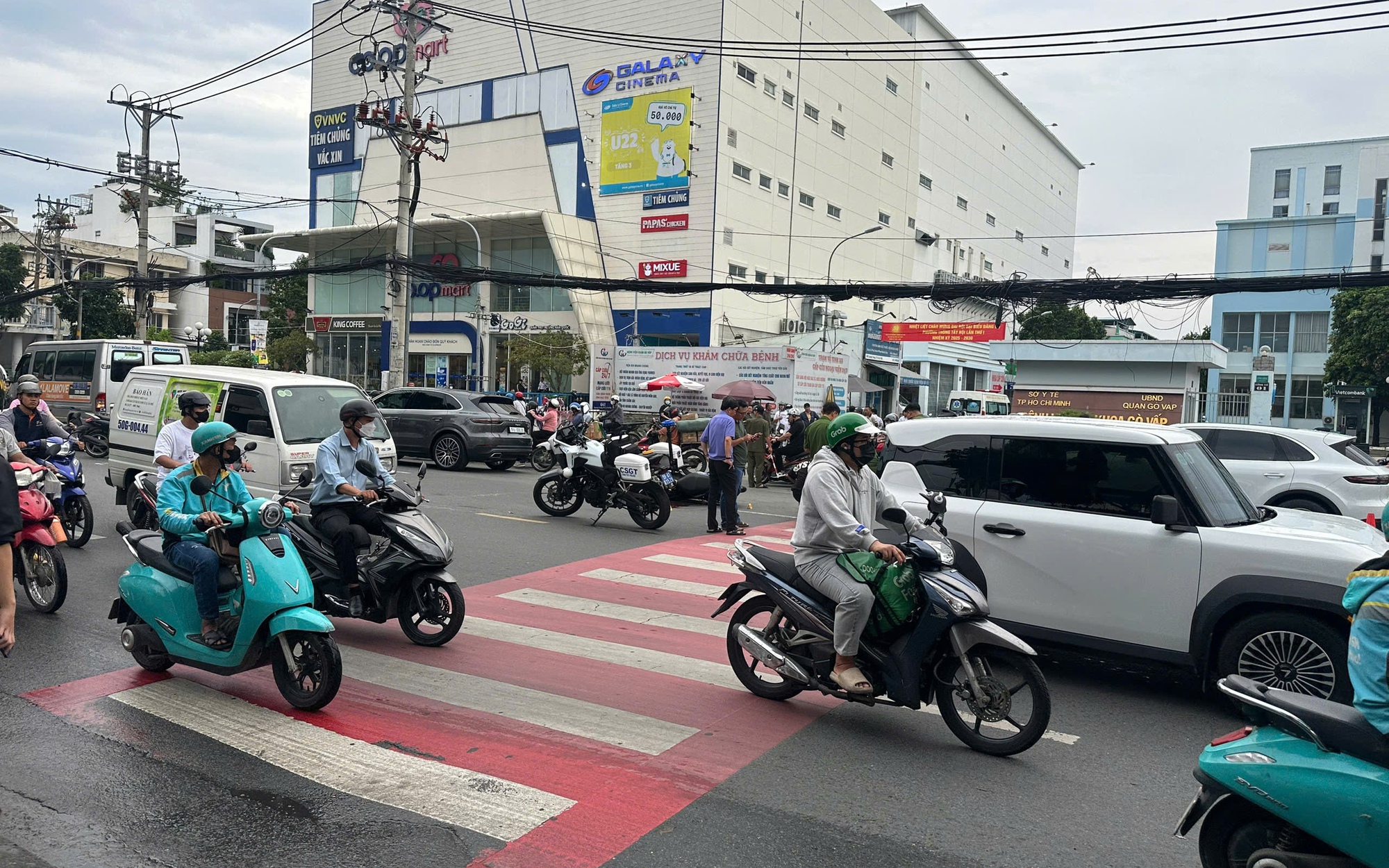 TP HCM: Tai nạn giao thông trên đường Quang Trung, 1 phụ nữ tử vong