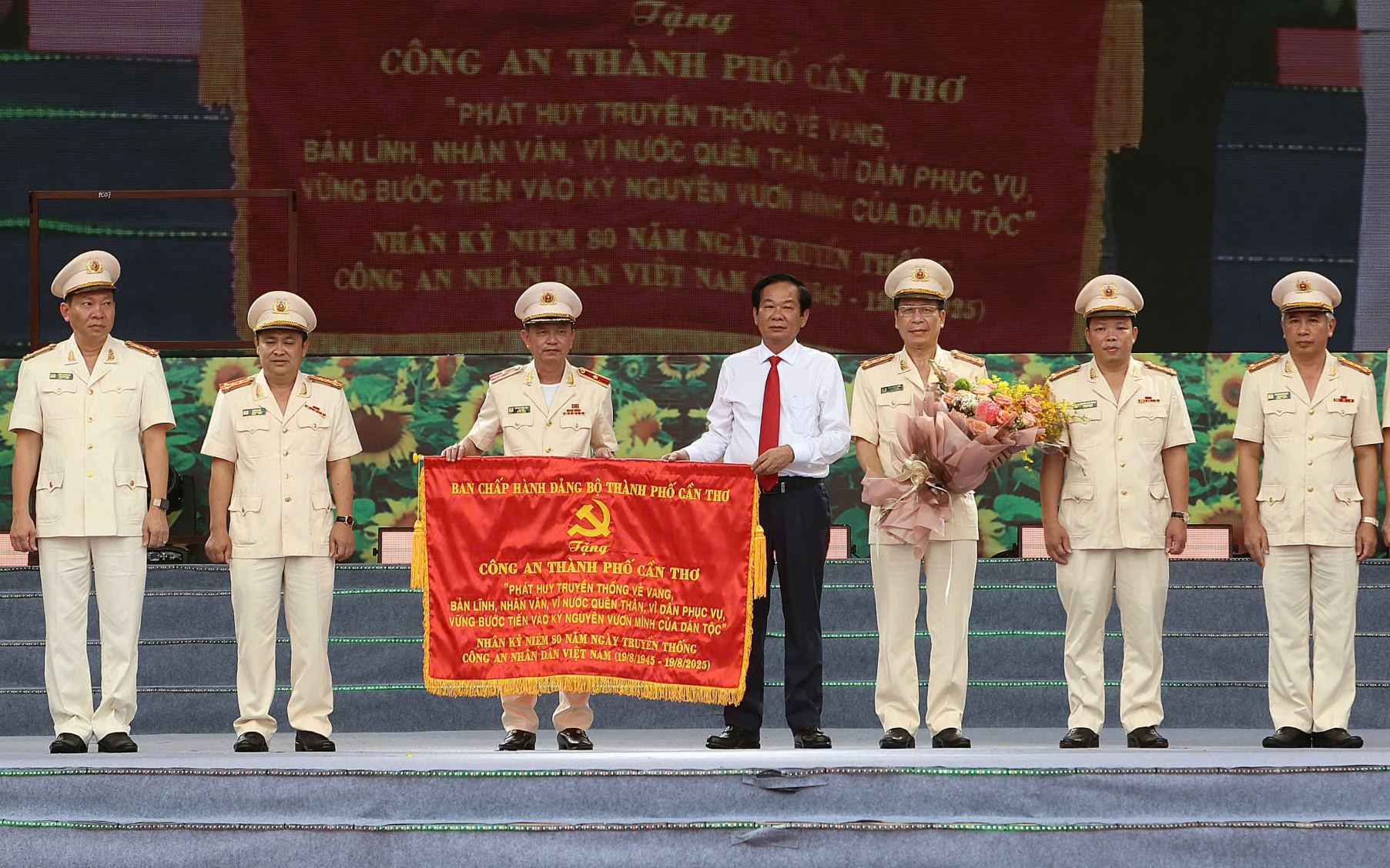 Giám đốc Công an TP Cần Thơ nói về việc thực hiện 6 nhiệm vụ trọng tâm