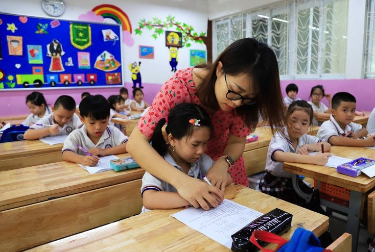 Bộ GD-ĐT đề nghị giao sở GD-ĐT chủ trì tuyển dụng, điều động giáo viên- Ảnh 1.